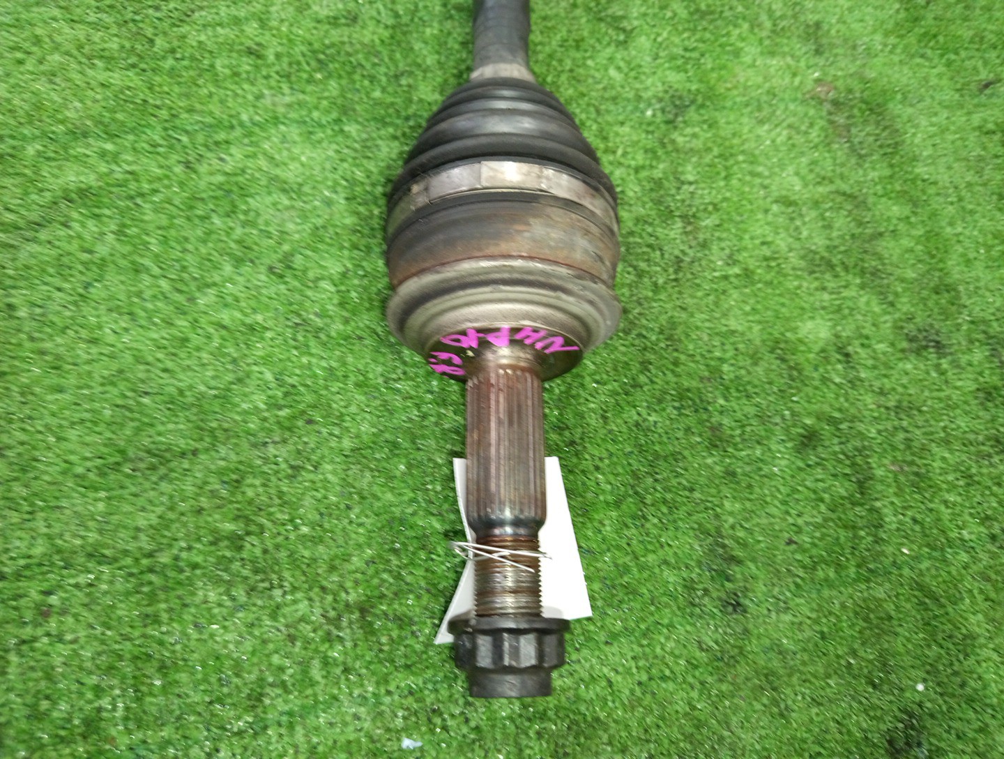 Привод правый передний TOYOTA COROLLA FIELDER, AQUA, COROLLA  AXIO NKE165G, NHP10, NKE165 1NZ-FXE 2 ракурс