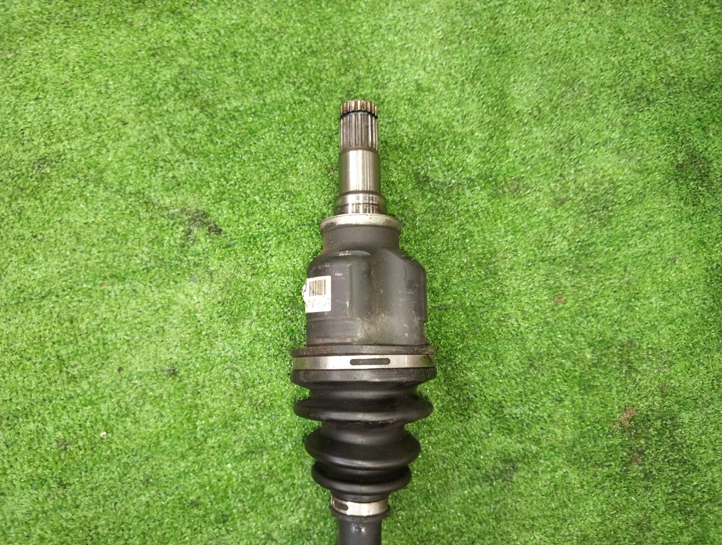 Привод правый передний TOYOTA COROLLA FIELDER, AQUA, COROLLA  AXIO NKE165G, NHP10, NKE165 1NZ-FXE 3 ракурс
