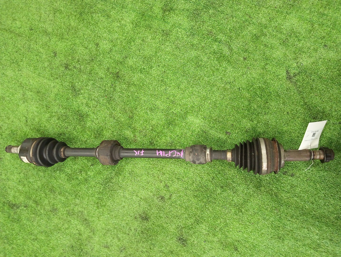 Привод правый передний TOYOTA IST, VITZ, COROLLA FIELDER, RACTIS, PORTE, SPADE, COROLLA  AXIO NCP110, NCP131, NZE161G, NCP120, NCP122, NCP141, NZE161 1NZ-FE 1 ракурс
