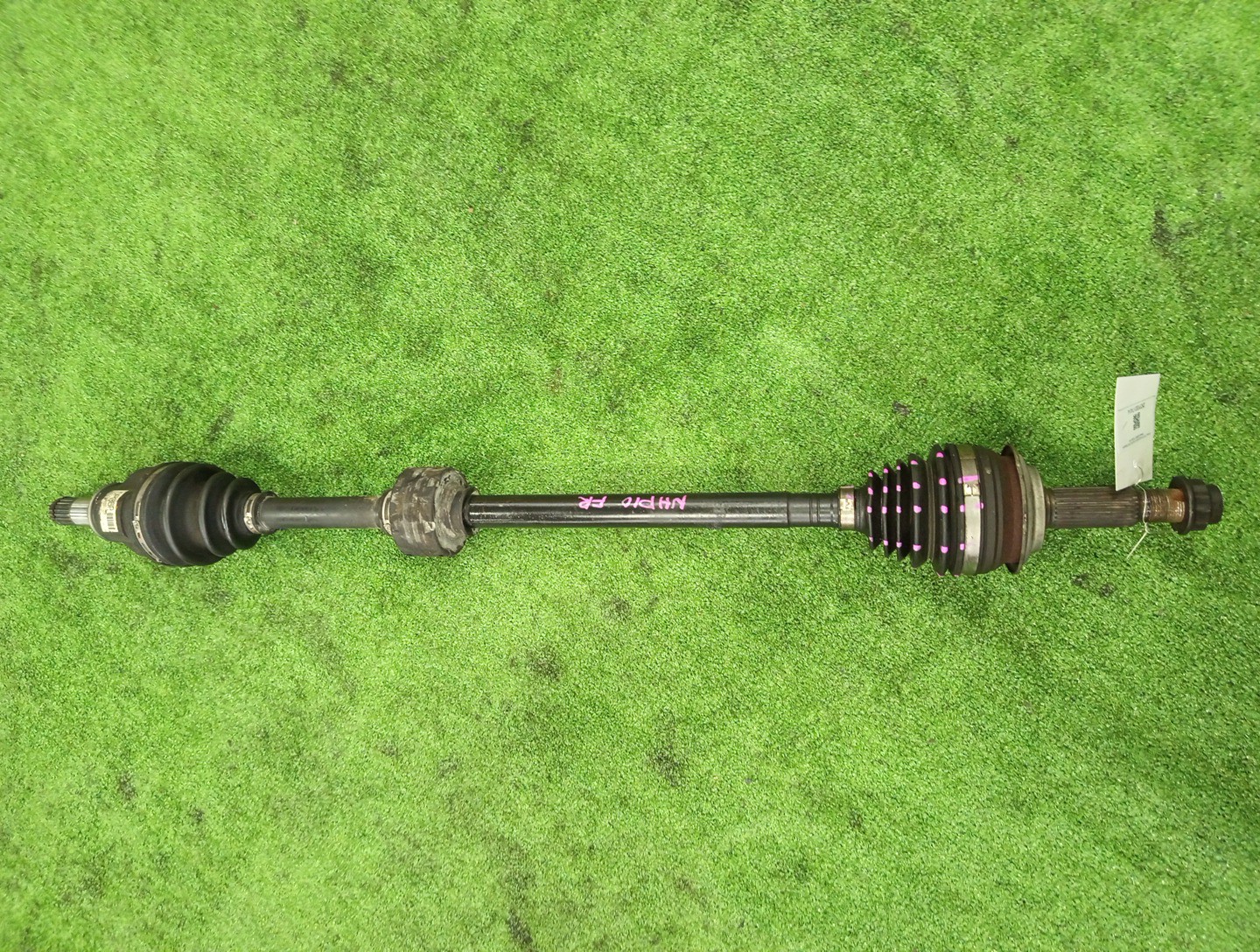 Привод правый передний TOYOTA COROLLA FIELDER, AQUA, COROLLA  AXIO NKE165G, NHP10, NKE165 1NZ-FXE 1 ракурс