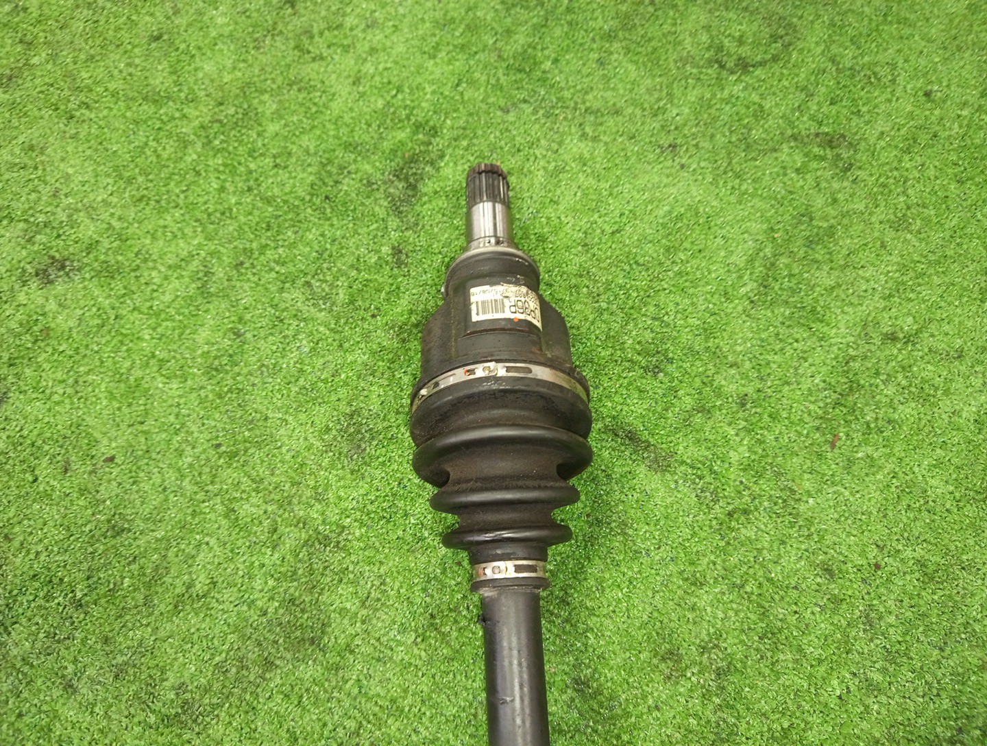 Привод правый передний TOYOTA COROLLA FIELDER, AQUA, COROLLA  AXIO NKE165G, NHP10, NKE165 1NZ-FXE 3 ракурс