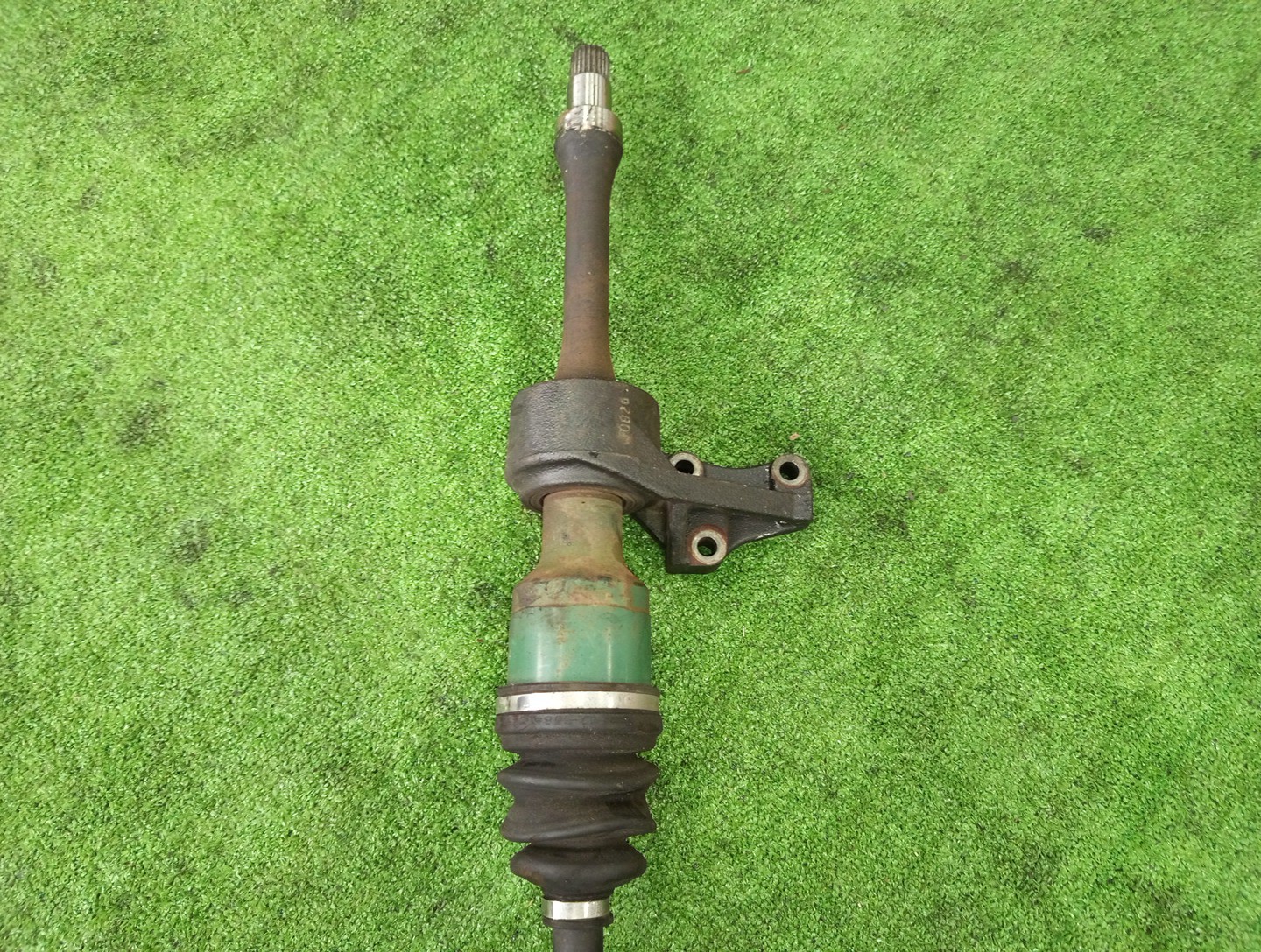 Привод правый передний SUZUKI MW, SWIFT, CHEVROLET CRUZE, CHEVROLET MW, WAGON R SOLIO, CRUZE ME34S, HT51S, HT81S, HR81S, HR51S, HR52S, MA34S, HR82S M13A, M15A 3 ракурс