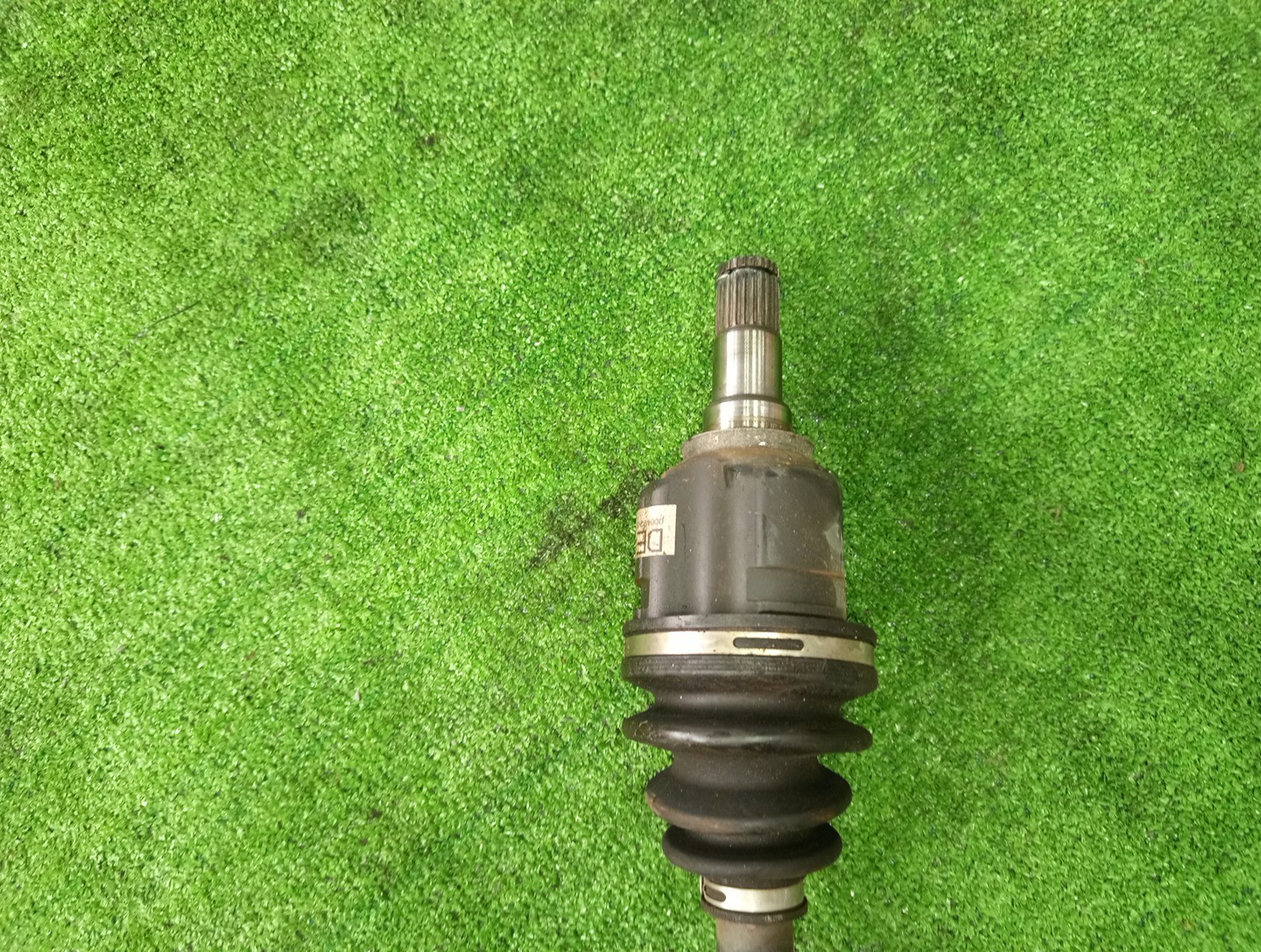 Привод правый передний TOYOTA COROLLA, PREMIO, COROLLA SPACIO, ALLION, COROLLA FIELDER, ALLEX, COROLLA RUNX, WILL VS, COROLLA  AXIO NZE121, NZE120, NZE141, NZT240, NZT260, NZE121N, NZE121G, NZE141G, NZE127 1NZ-FE, 2NZ-FE 3 ракурс
