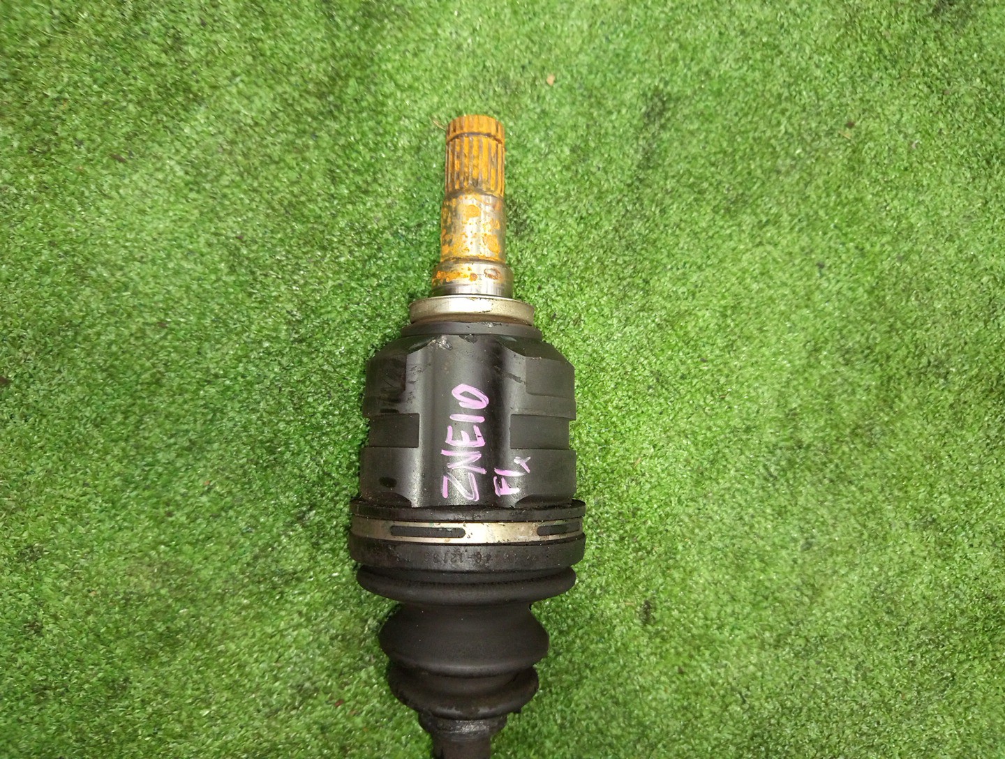 Привод левый передний TOYOTA COROLLA, COROLLA SPACIO, ISIS, WISH, COROLLA FIELDER, ALLEX, COROLLA RUNX, WILL VS ZZE122, ZZE122N, ZNM10, ZNM10W, ZNM10G, ZNE10, ZNE10G, ZZE122G, ZZE127 1ZZ-FE 3 ракурс