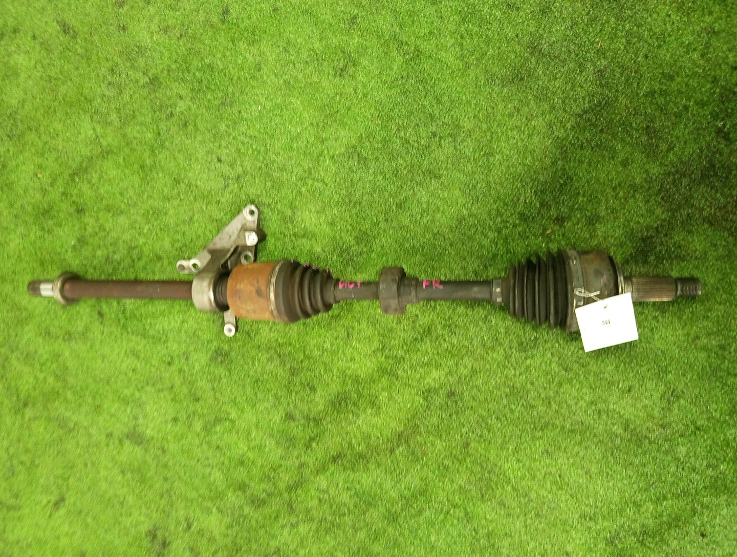 Привод правый передний HONDA INSPIRE UC1 J30A 1 ракурс