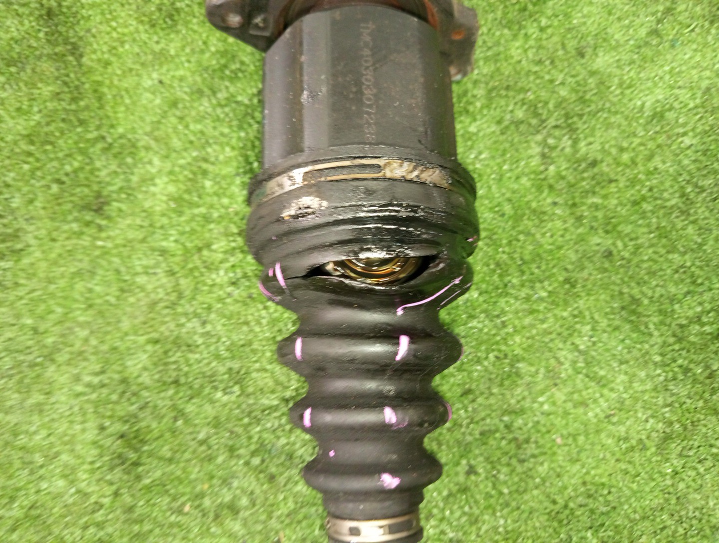 Привод правый передний TOYOTA IPSUM, PREMIO, ISIS, WISH, ALLION ACM21W, ZRT261, ZGM11, ZGM11W, ZGM11G, ZGE21G 2AZ-FE, 3ZR-FE, 3ZR-FAE 4 ракурс