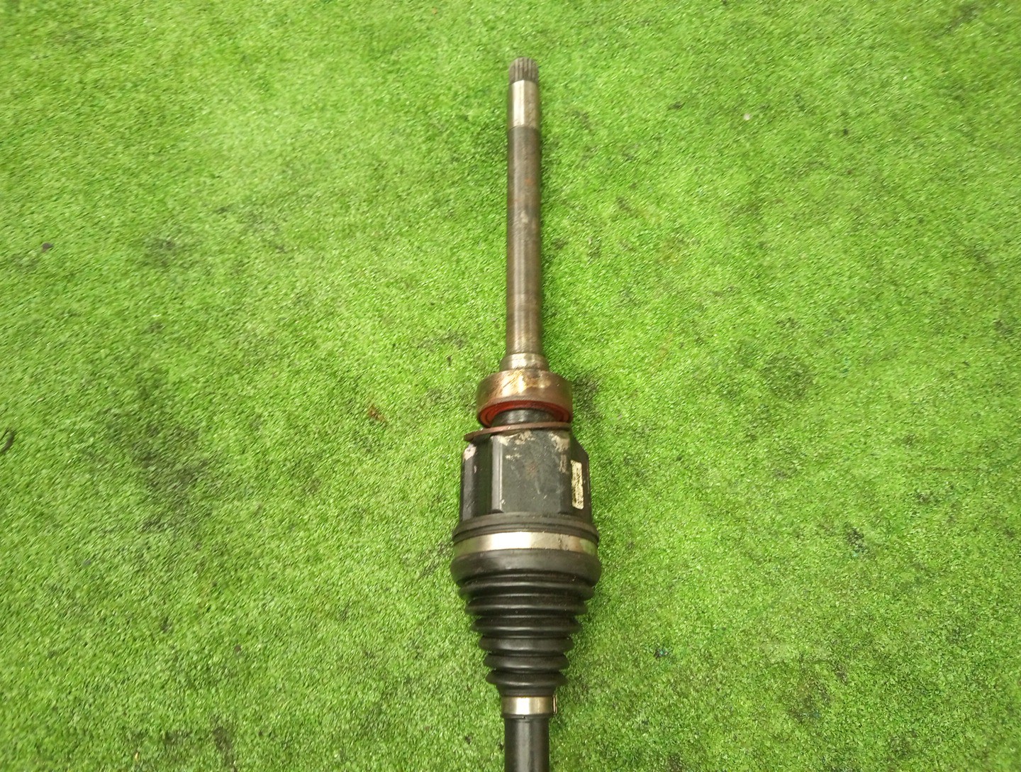 Привод правый передний TOYOTA PREMIO, ISIS, WISH, ALLION, COROLLA FIELDER, COROLLA  AXIO ZRT265, ZGM15G, ZGE25G, ZRE144G, ZRE144 2ZR-FAE, 2ZR-FE 3 ракурс