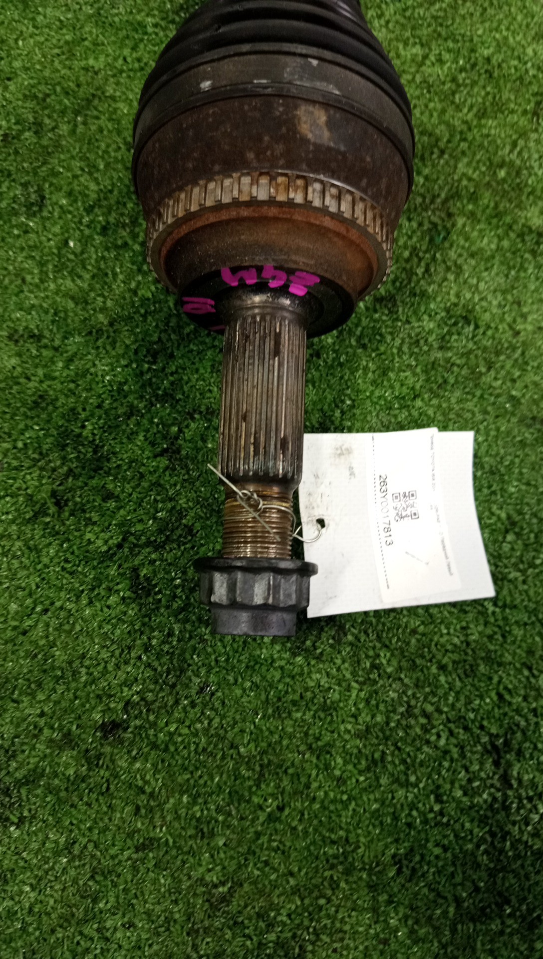 Привод левый передний TOYOTA ISIS, WISH, ALLION, COROLLA FIELDER, COROLLA  AXIO, FIELDER, AXIO, PREMIO ZGM10, ZGM10W, ZGM10G, ZGE20W, ZGE20G, ZRT260, ZRE142G, ZRE142 2ZR-FAE, 2ZR-FE 2 ракурс