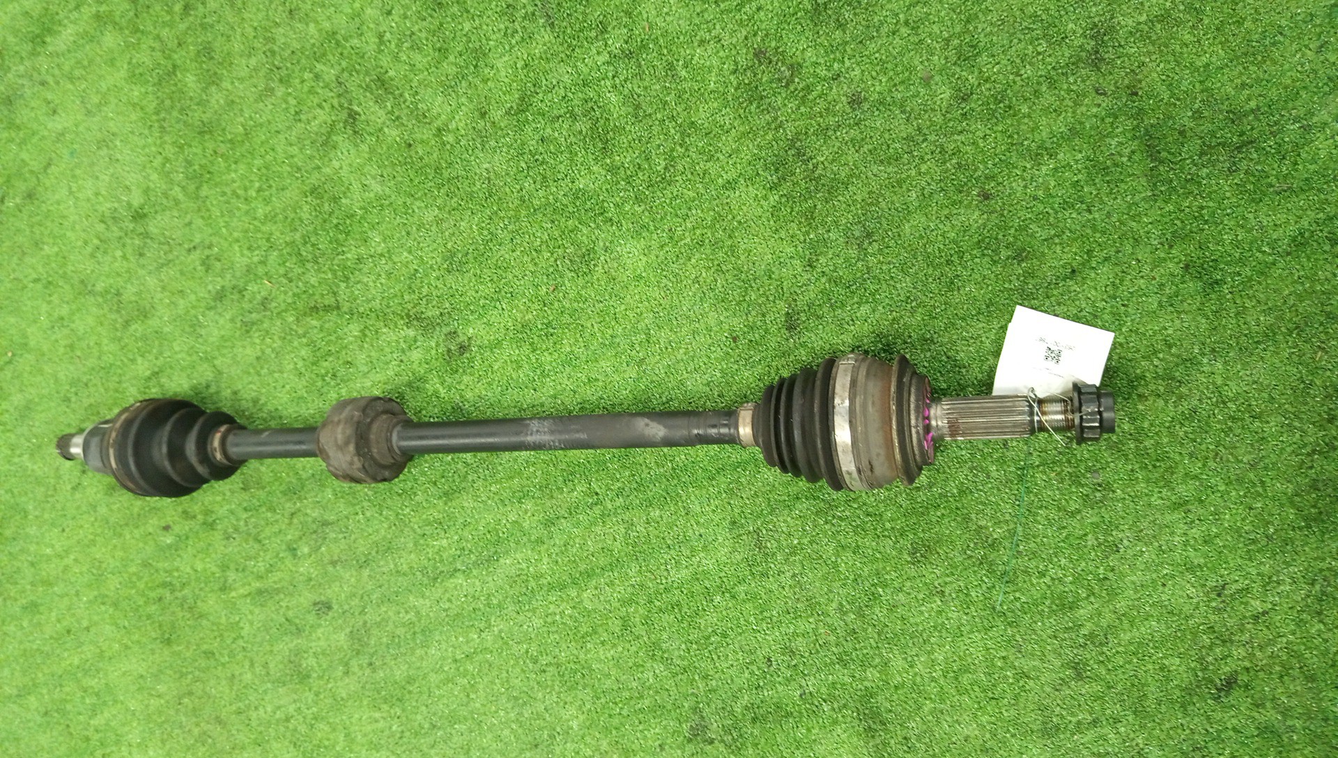 Привод правый передний TOYOTA COROLLA FIELDER, AQUA, COROLLA  AXIO NKE165G, NHP10, NKE165 1NZ-FXE 1 ракурс