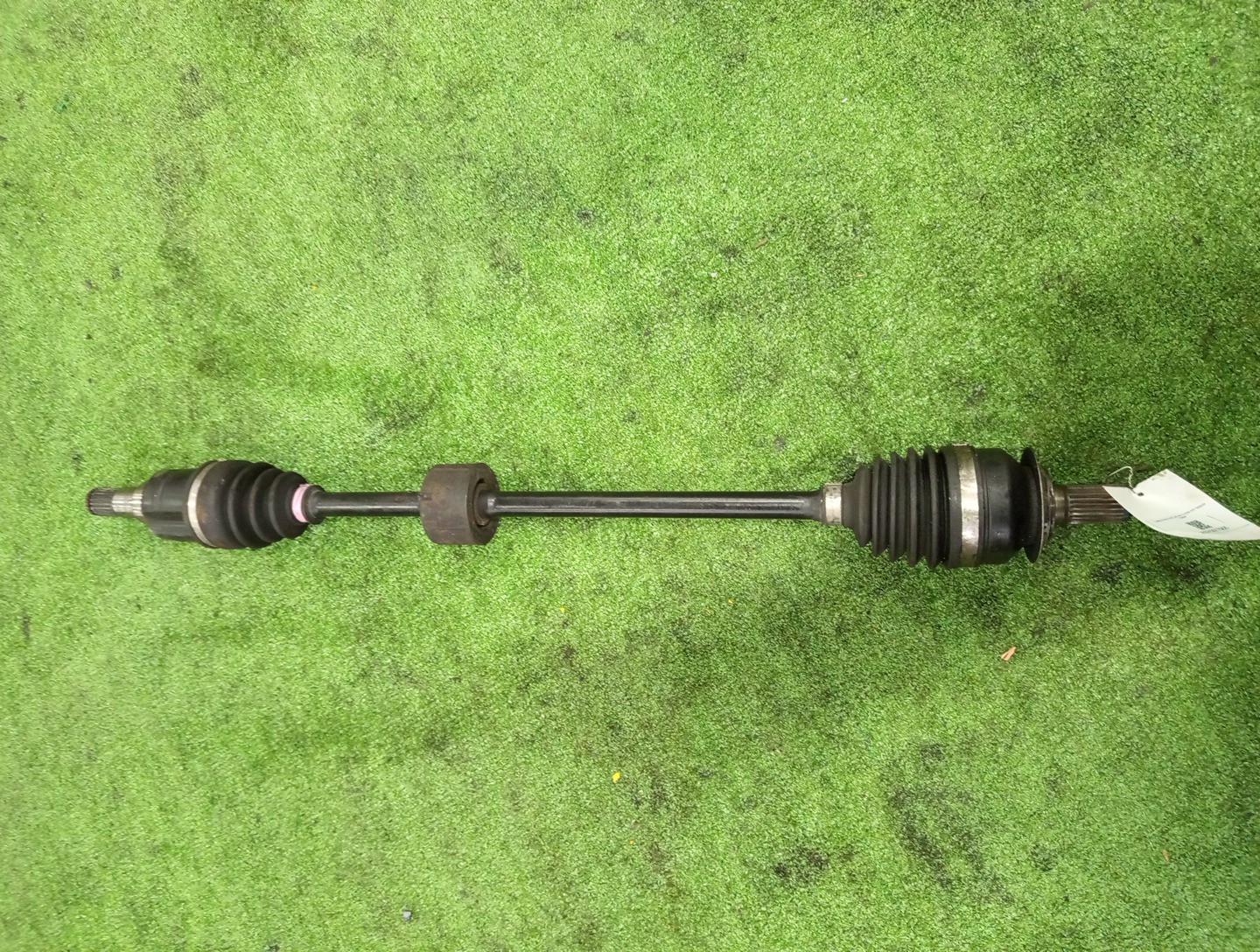 Привод правый передний SUZUKI HUSTLER MR41S R06A 1 ракурс