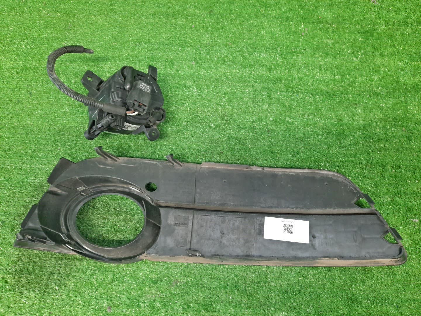 Туманка правая передняя AUDI A5 8F7, 8T3, 8TA 2 ракурс