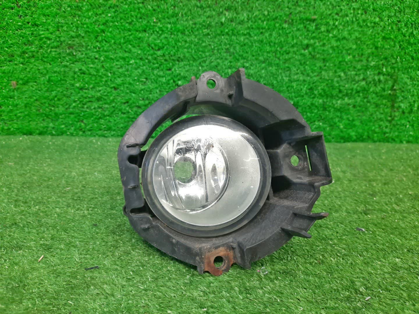Туманка правая передняя TOYOTA ISIS ZNM10, ZNM10W, ANM10, ANM10W, ANM15, ANM15W, ZGM10, ZGM10W, ZGM11, ZGM11W, ZGM15, ZGM15W, ANM10G, ZGM10G, ANM15G, ZNM10G, ZGM11G, ZGM15G 1 ракурс
