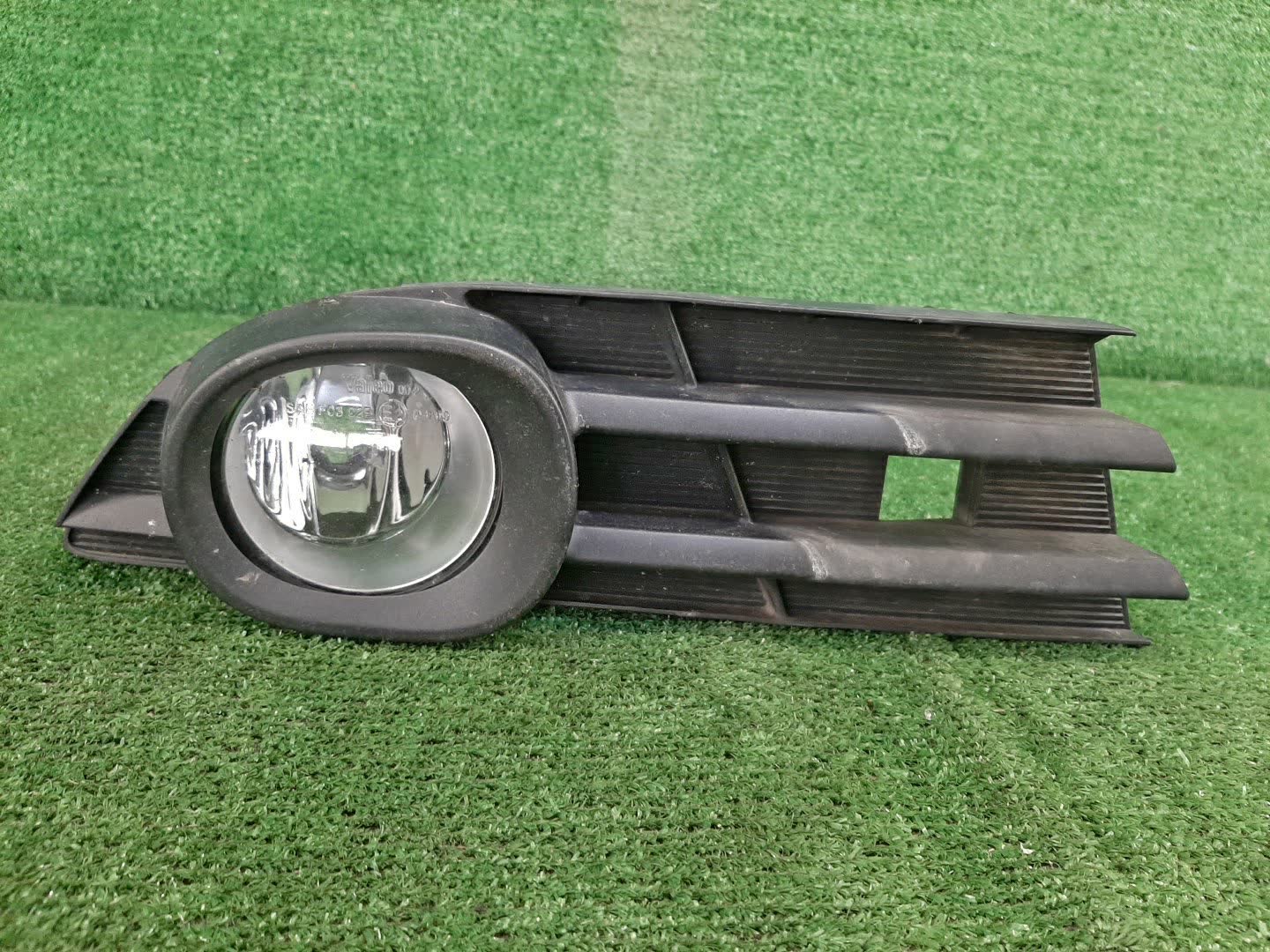 Туманка правая передняя TOYOTA ESTIMA GSR50W 1 ракурс Туманка правая передняя TOYOTA ESTIMA GSR50W 1 ракурс