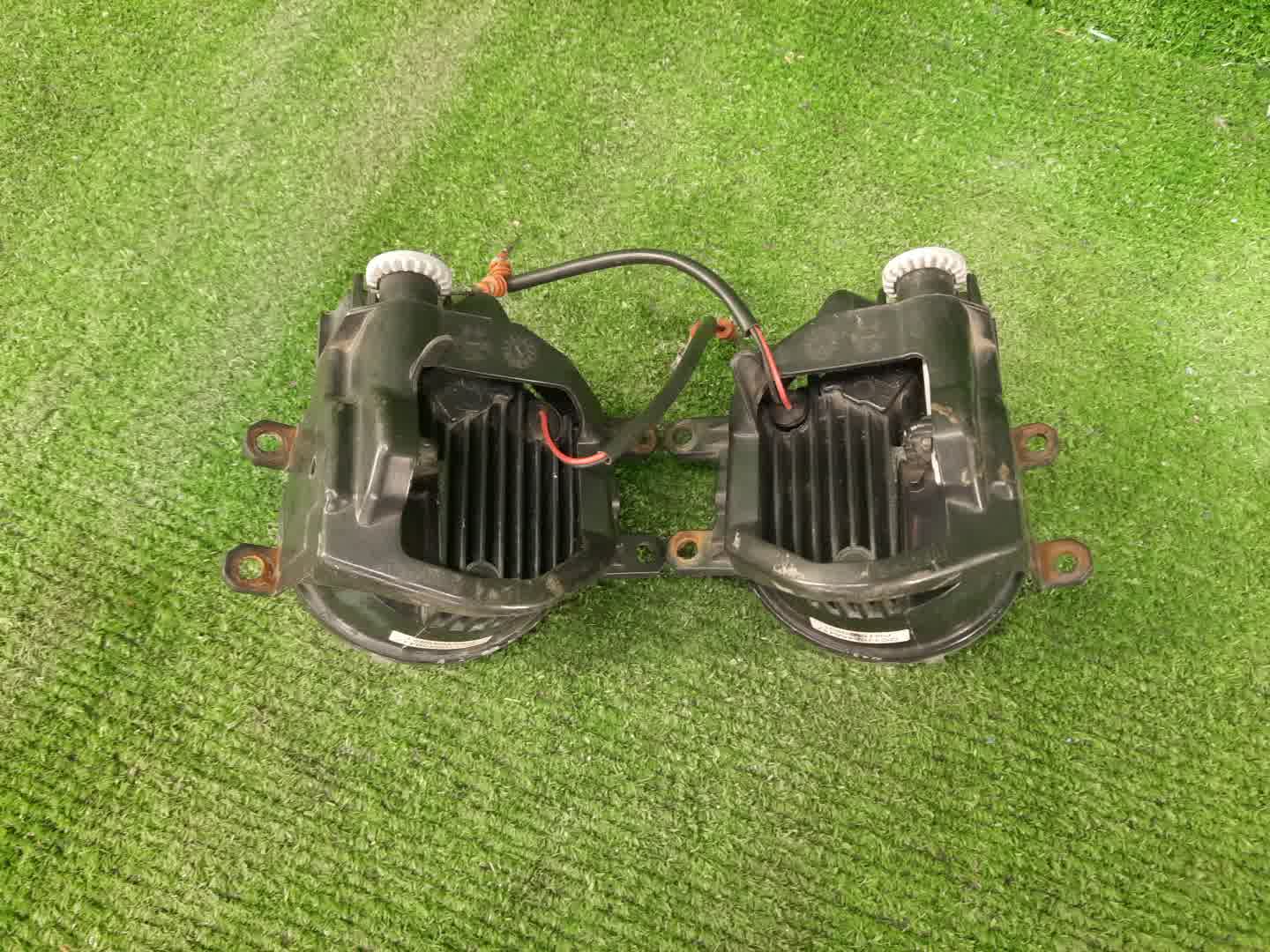 Туманка левая TOYOTA RAV4 AXAH52 3 ракурс