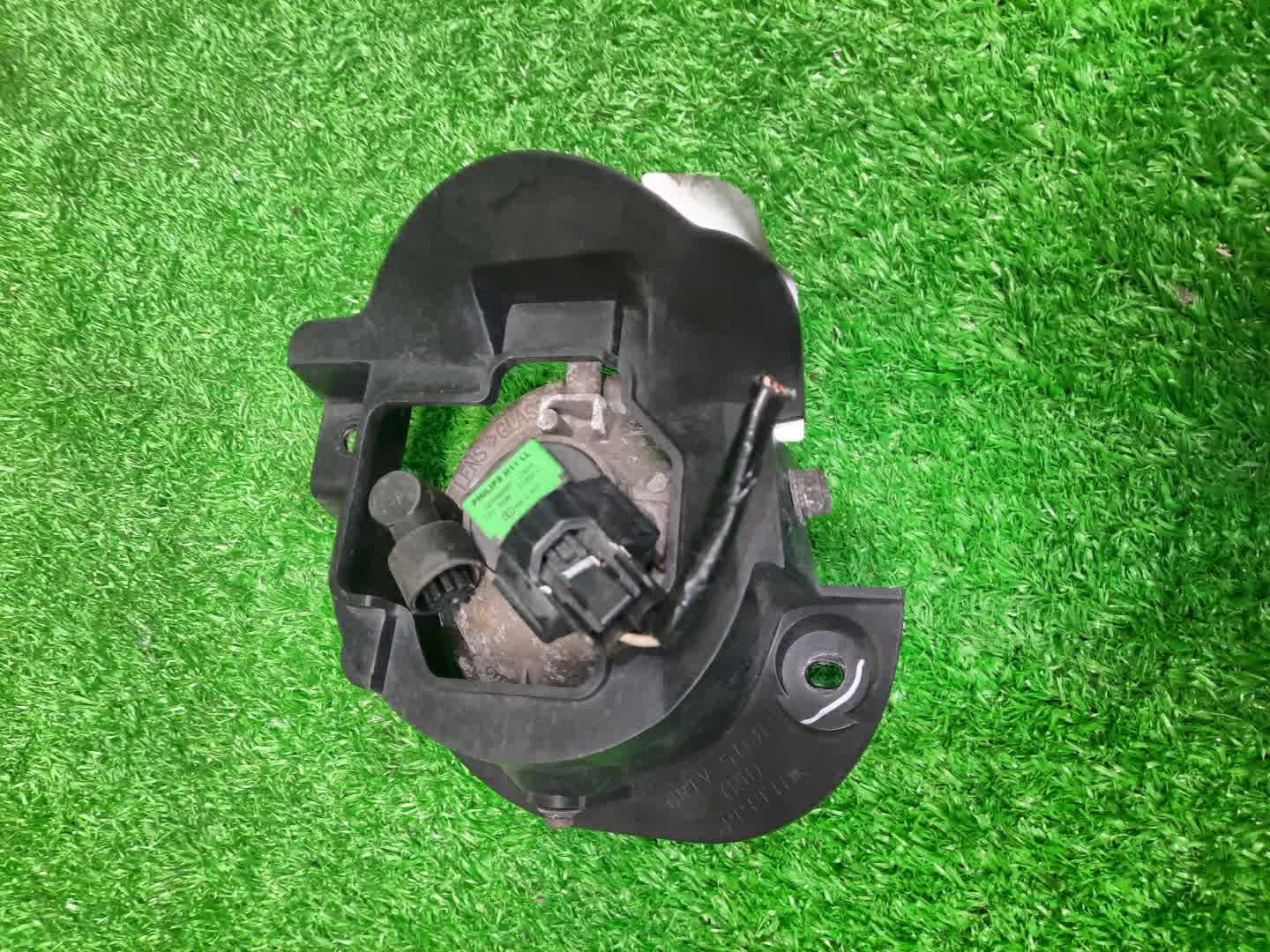 Туманка правая передняя MAZDA ATENZA GG3P 2 ракурс