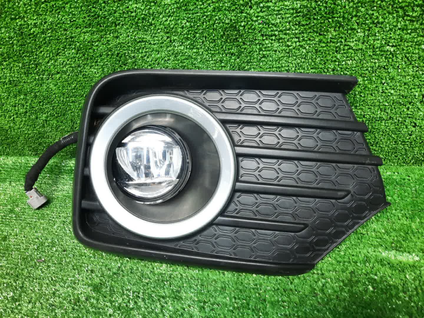 Туманка левая передняя DAIHATSU BOON M700S 52713-B1060 1 ракурс