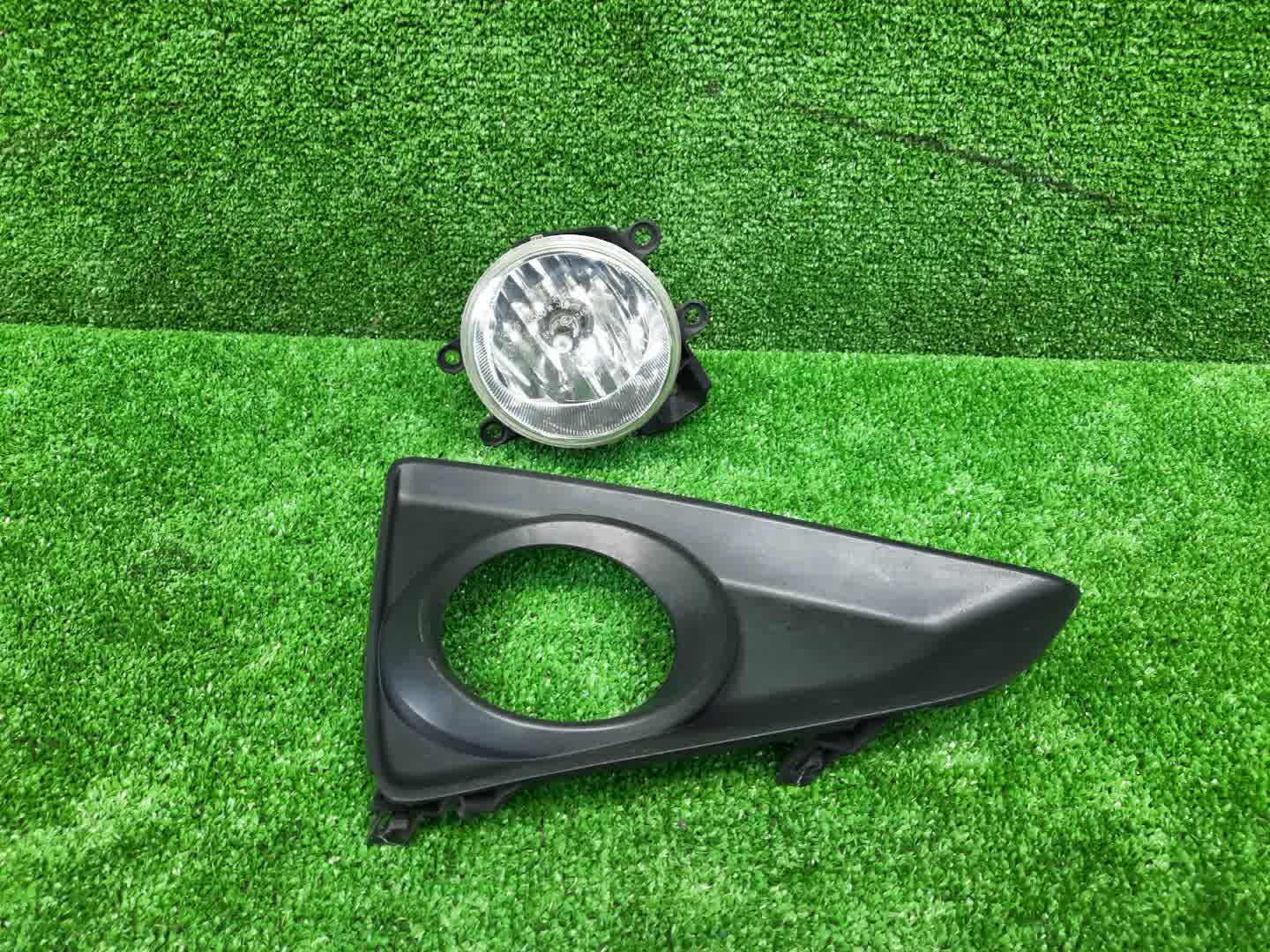 Туманка правая передняя TOYOTA MARK X GRX130 52127-22170 1 ракурс