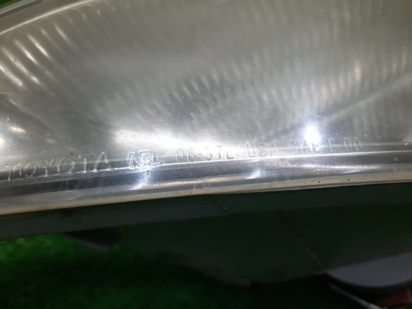 Туманка левая передняя TOYOTA CAMRY ACV30 3 ракурс