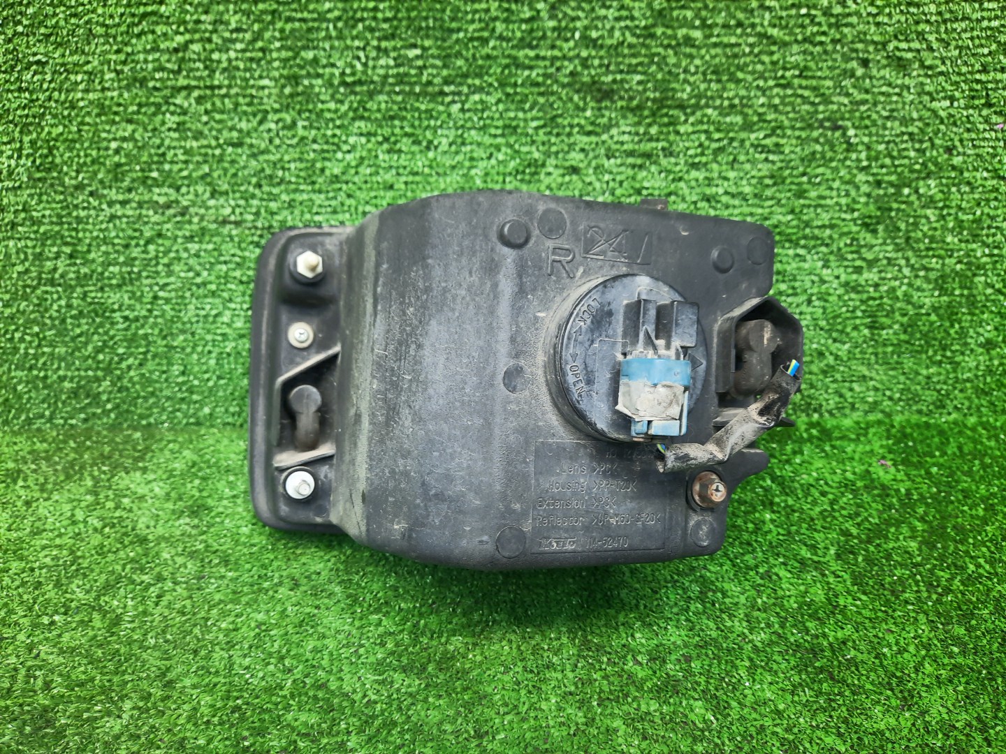 Туманка правая передняя NISSAN SERENA TNC24, TC24, RC24, PC24, PNC24, VC24, VNC24 2 ракурс