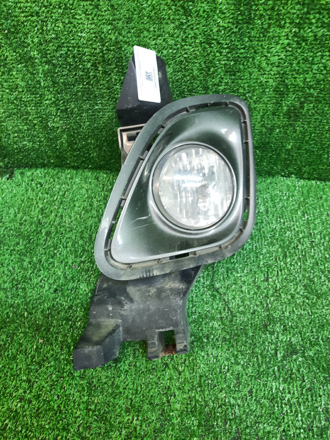 Туманка левая передняя TOYOTA ESTIMA ACR50W 1 ракурс Туманка левая передняя TOYOTA ESTIMA ACR50W 1 ракурс