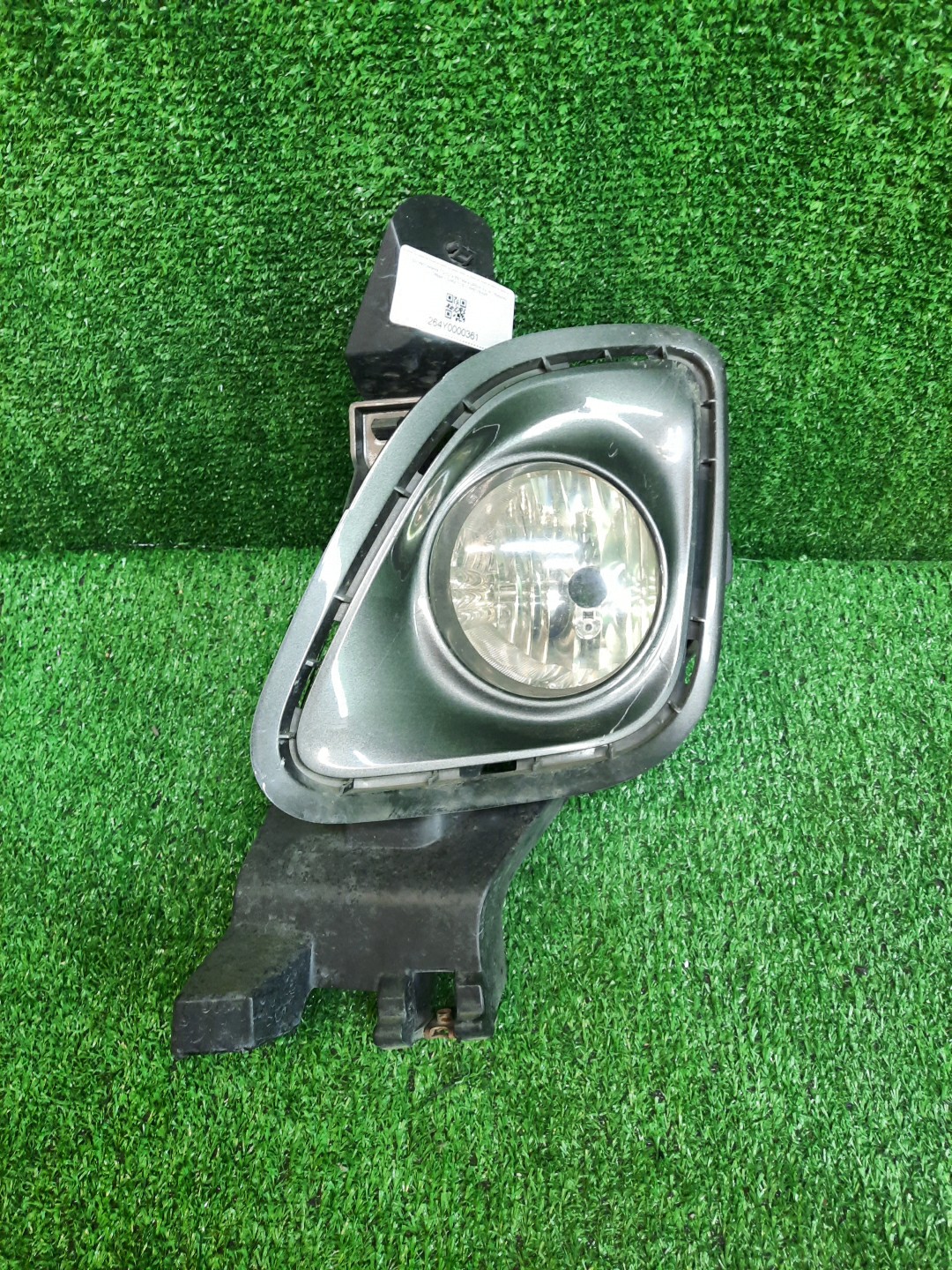 Туманка левая передняя TOYOTA ESTIMA ACR50W 1 ракурс Туманка левая передняя TOYOTA ESTIMA ACR50W 1 ракурс