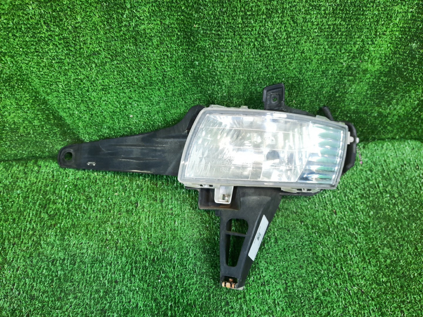 Туманка левая передняя TOYOTA ESTIMA ACR50W 1 ракурс Туманка левая передняя TOYOTA ESTIMA ACR50W 1 ракурс