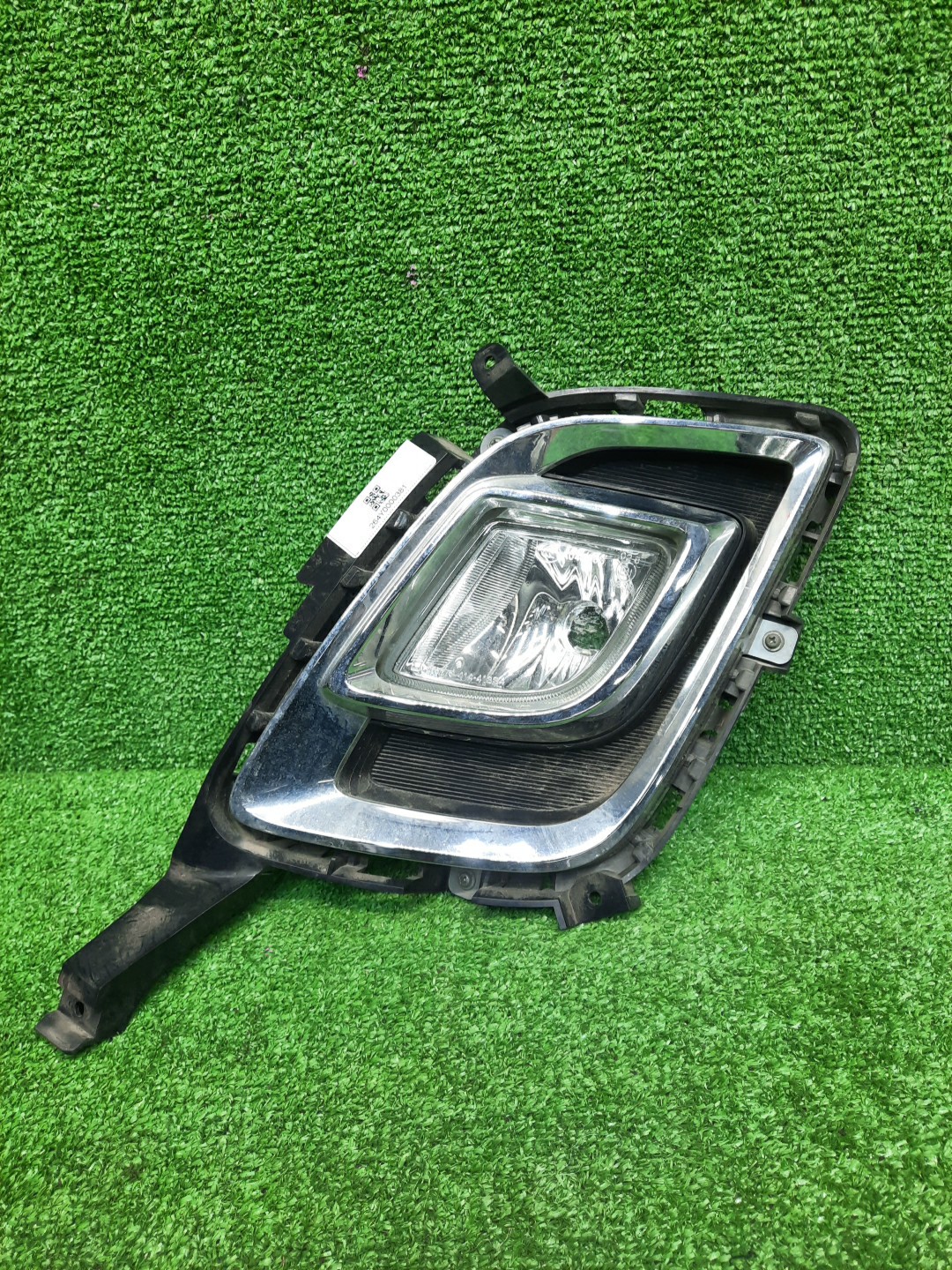 Туманка правая передняя MAZDA MPV LY3P 1 ракурс