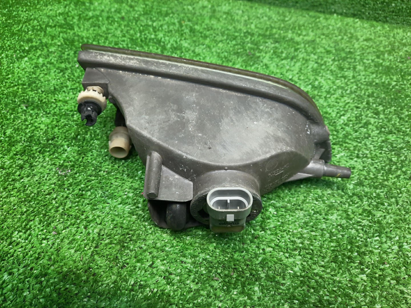 Туманка левая передняя TOYOTA PROGRES JCG10 2 ракурс