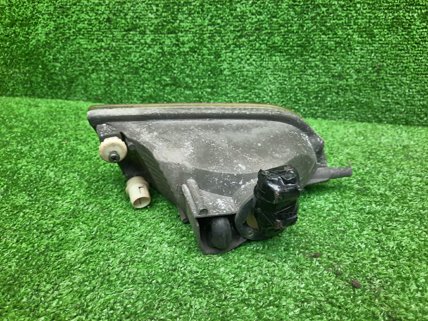 Туманка левая передняя TOYOTA PROGRES JCG10 3 ракурс