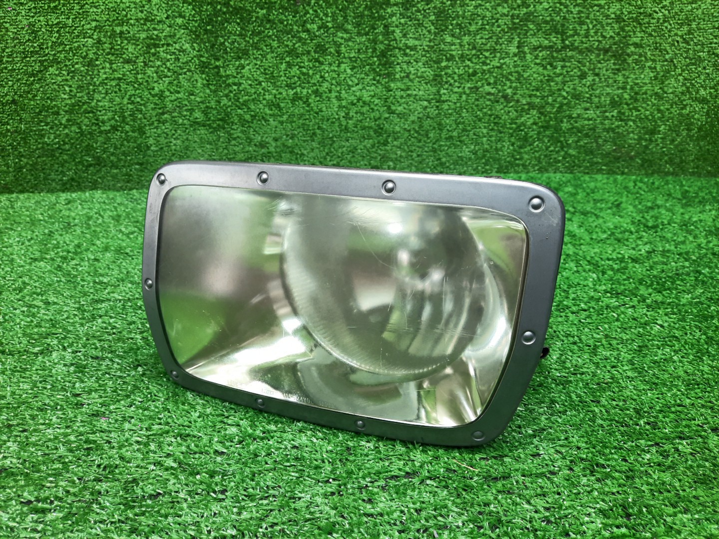 Туманка левая передняя NISSAN SERENA TNC24, TC24, RC24, PC24, PNC24, VC24, VNC24 1 ракурс