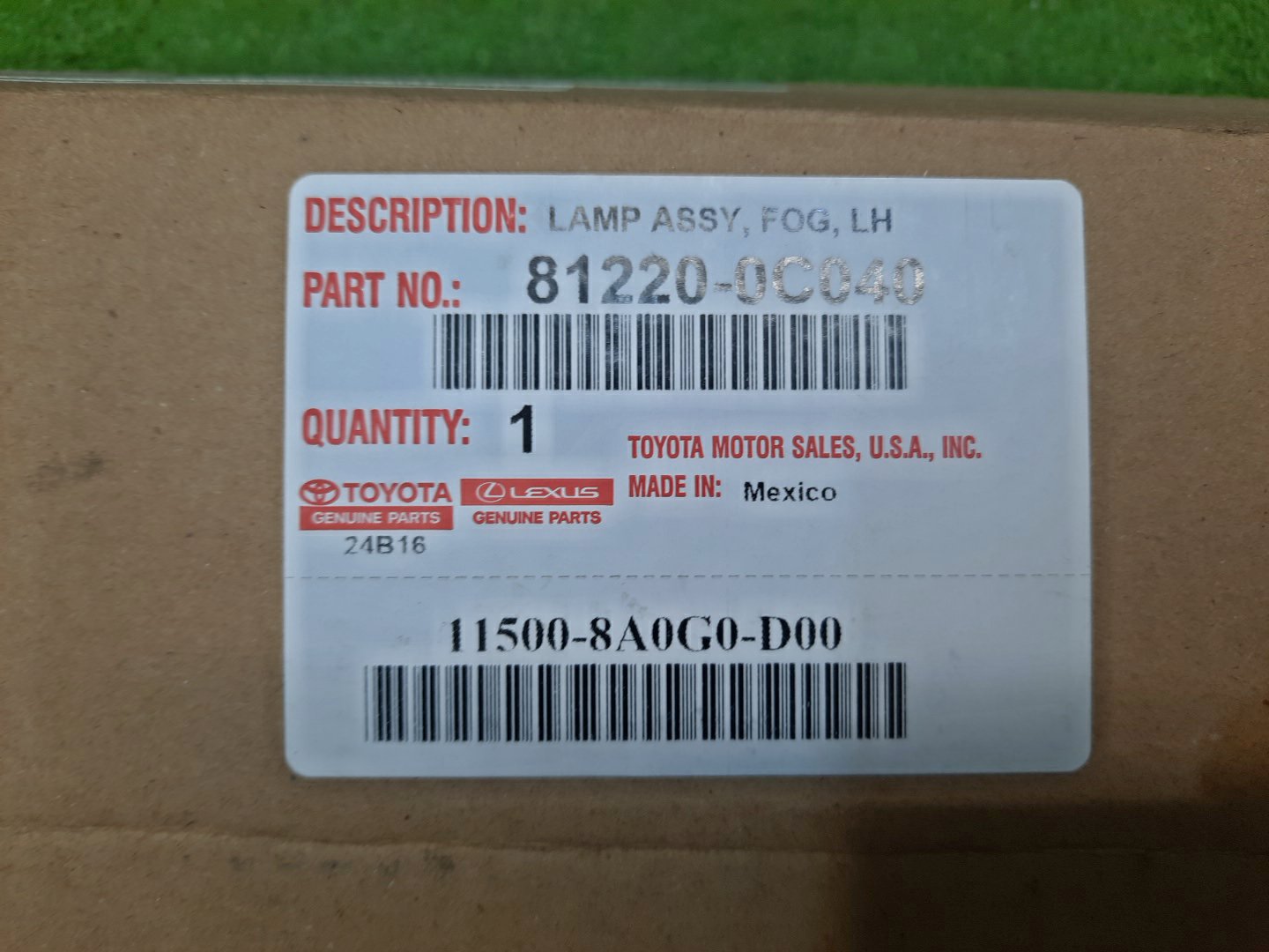 Туманка левая передняя TOYOTA SEQUOIA VXKH85L 81220-0C040 3 ракурс
