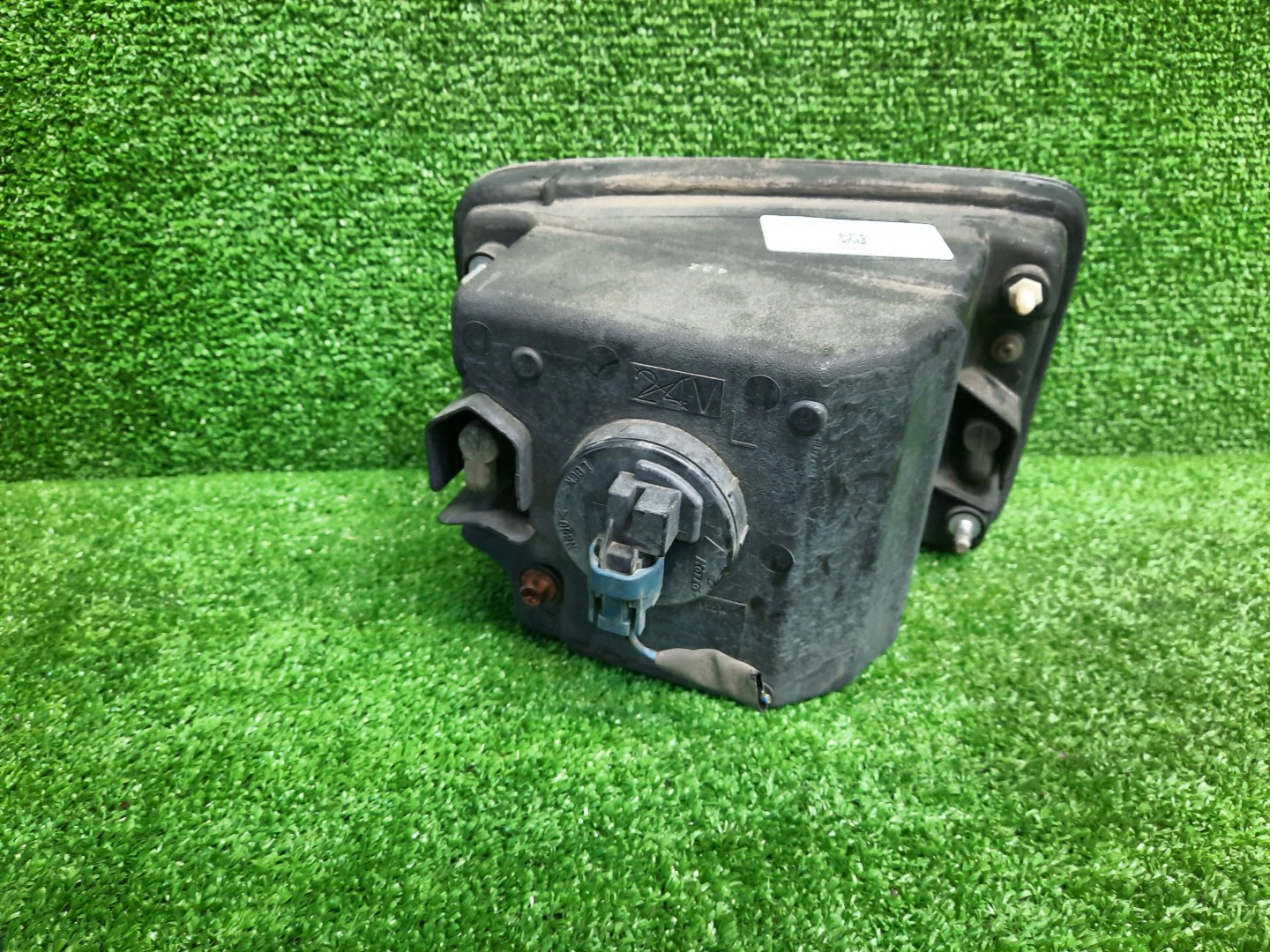 Туманка левая передняя NISSAN SERENA TNC24, TC24, RC24, PC24, PNC24, VC24, VNC24 4 ракурс