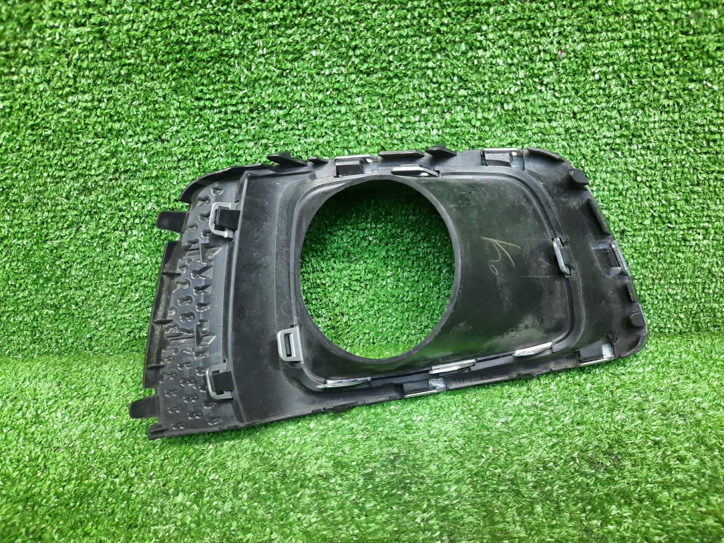 Туманка правая передняя SUBARU FORESTER SJ9, SJ5, SJG 57731SG080 2 ракурс