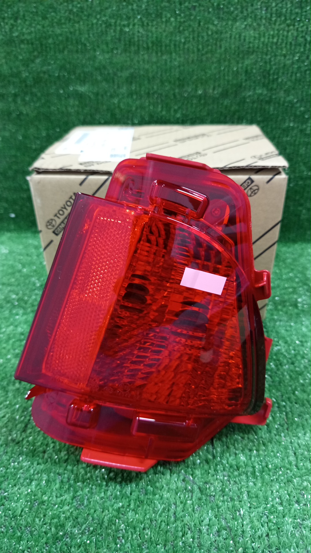 Туманка правая задняя LEXUS LX570 URJ201 81457-60100 1 ракурс