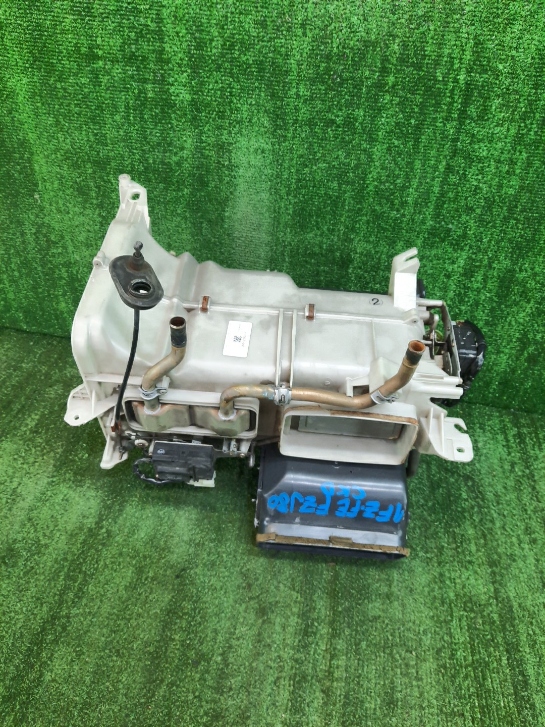 Радиатор печки TOYOTA LAND CRUISER FZJ80 07150-60350 1 ракурс