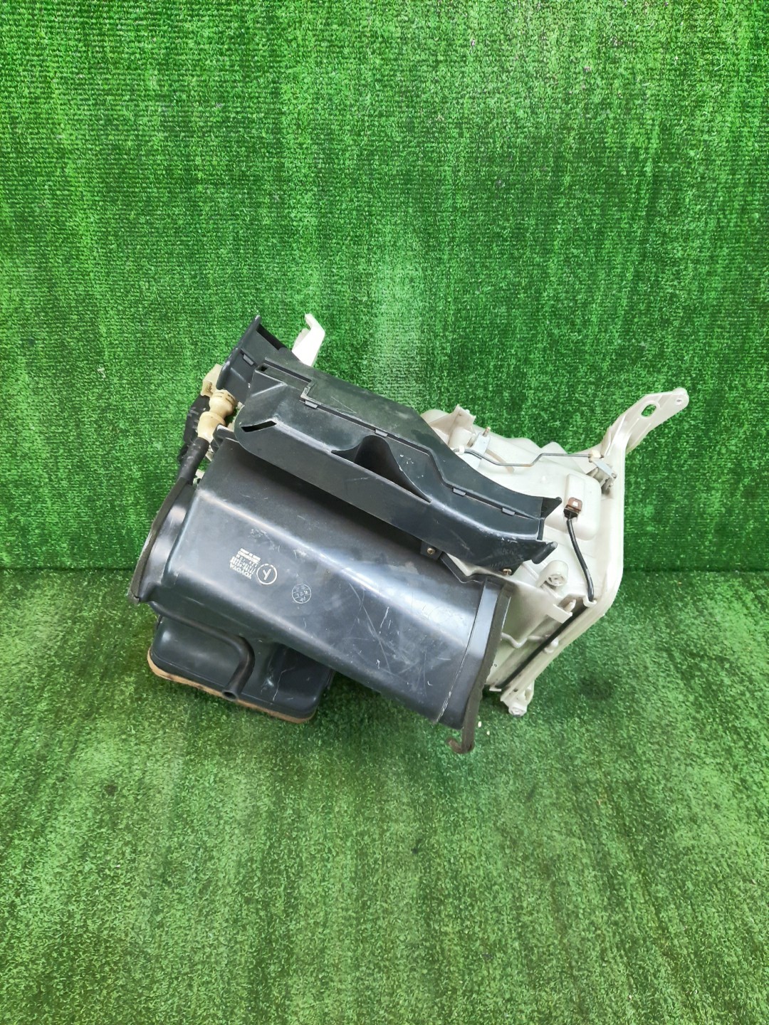 Радиатор печки TOYOTA LAND CRUISER FZJ80 07150-60350 3 ракурс