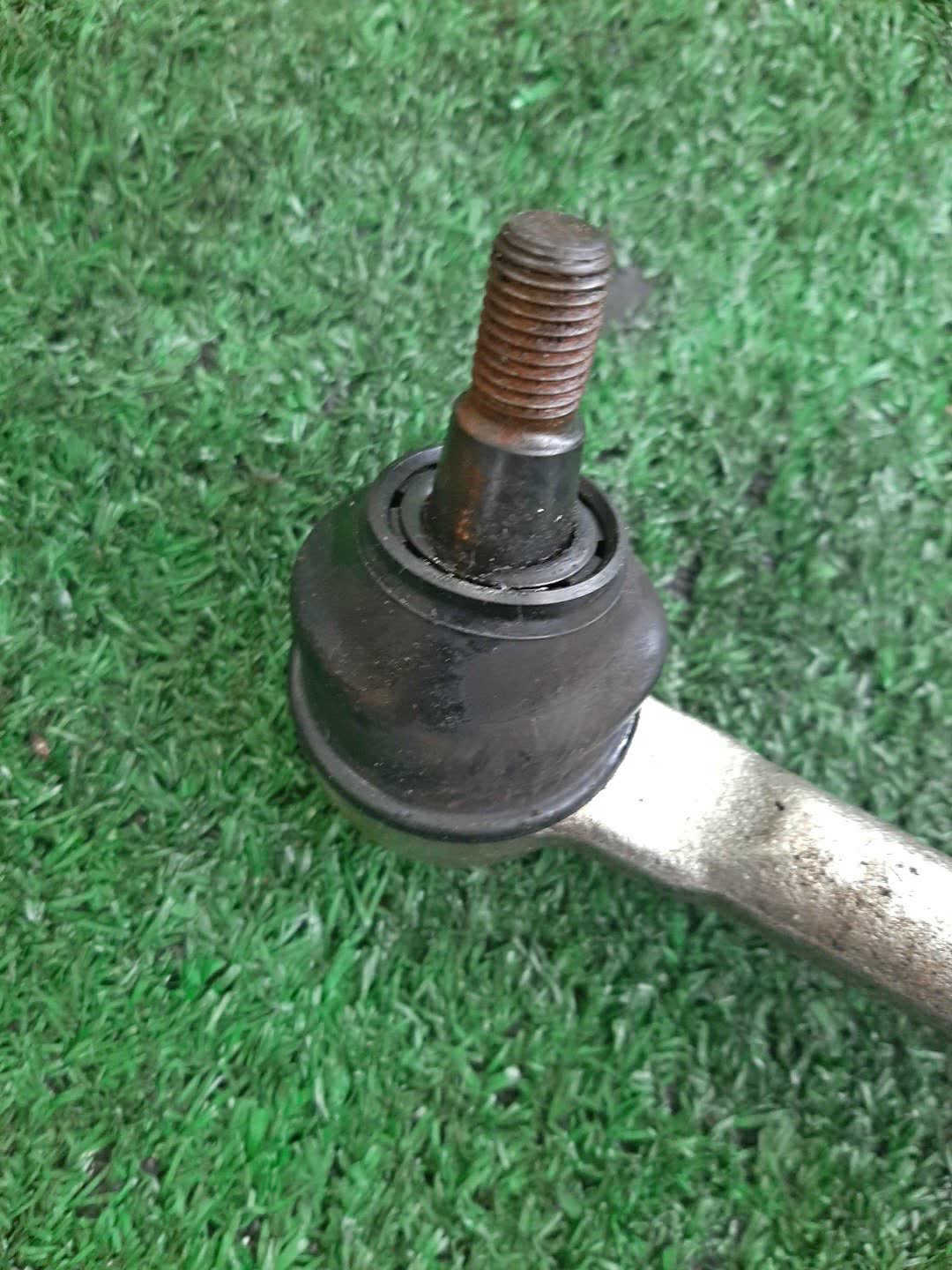 Рулевая рейка передняя DAIHATSU MIRA TOCOT LA550S KF 2 ракурс