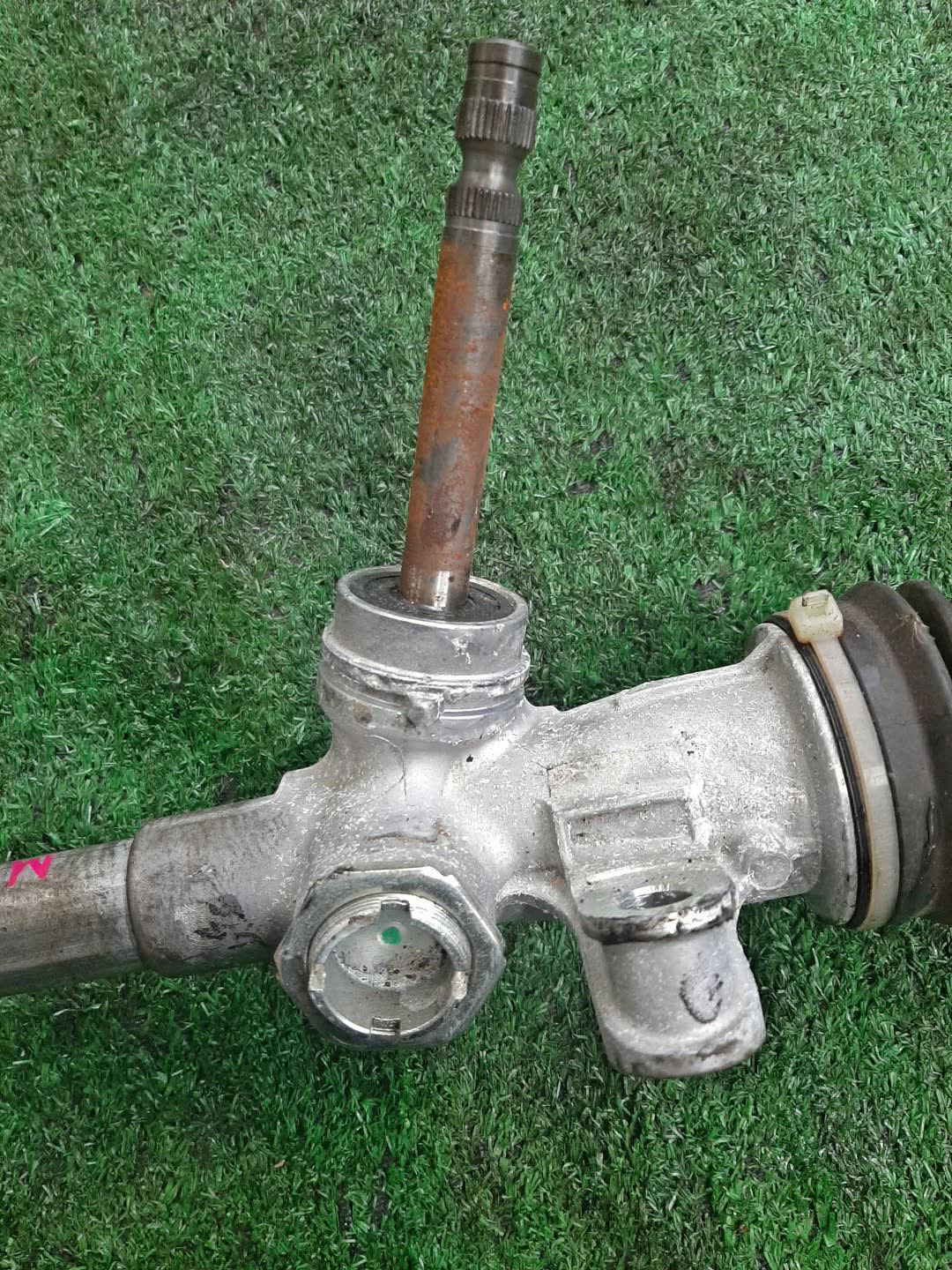 Рулевая рейка передняя DAIHATSU MIRA TOCOT LA550S KF 4 ракурс