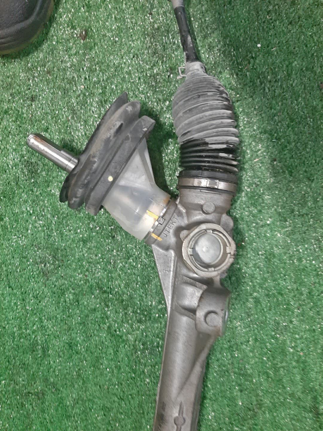 Рулевая рейка передняя NISSAN SYLPHY TB17 MRA8DE 2 ракурс Рулевая рейка передняя NISSAN SYLPHY TB17 MRA8DE 2 ракурс