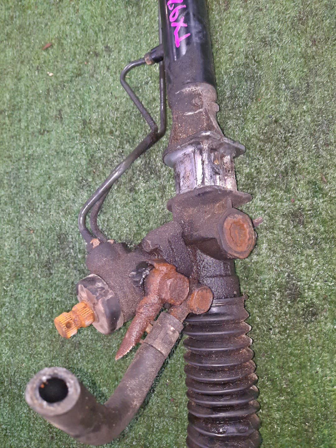 Рулевая рейка передняя SUZUKI ESCUDO, GRAND ESCUDO TD62W, TD32W, TA02W, TX92W, TD02W, TA52W, TL52W, TD52W H25A, RF-T, G16A, H27A, J20A 3 ракурс