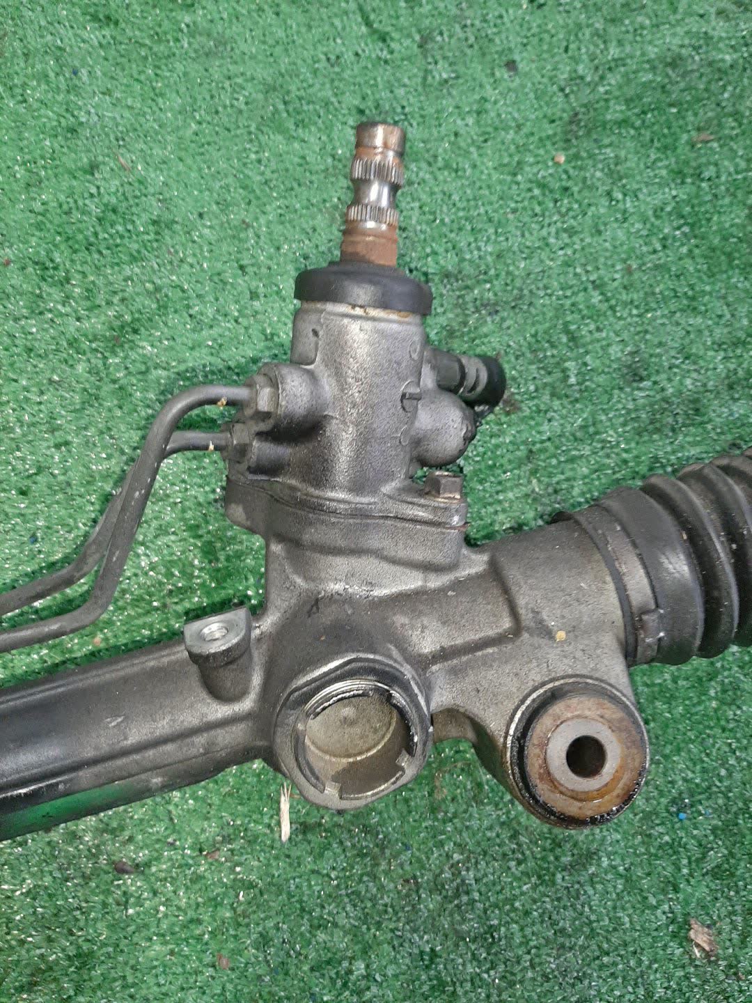 Рулевая рейка передняя TOYOTA WINDOM MCV30 1MZ-FE 3 ракурс