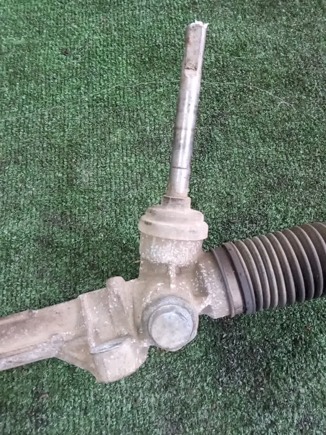 Рулевая рейка передняя NISSAN DUALIS J10, KNJ10, KJ10, NJ10 MR20DE 3 ракурс