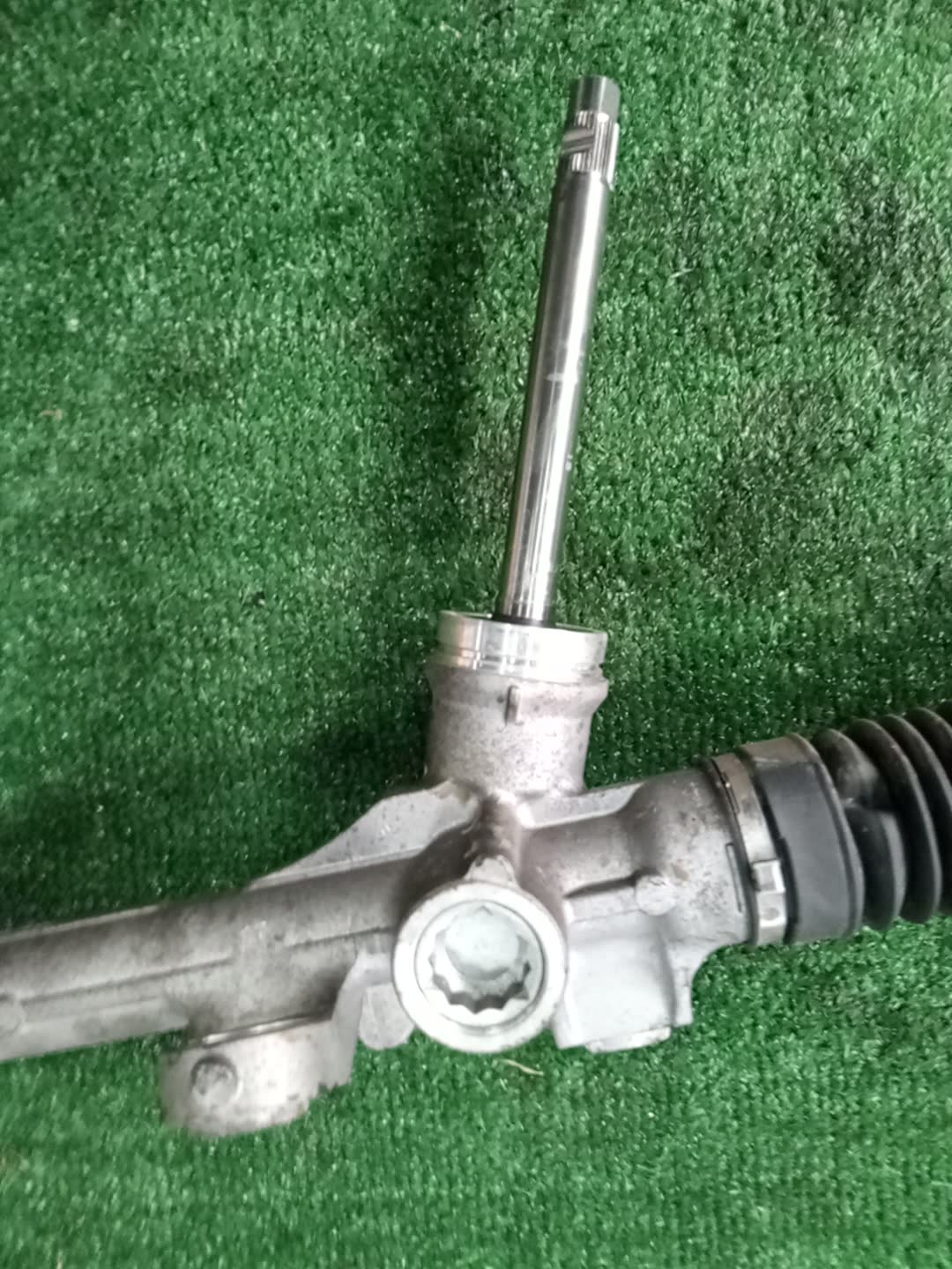 Рулевая рейка передняя MAZDA CX-5 KF5P PY-RPS 3 ракурс Рулевая рейка передняя MAZDA CX-5 KF5P PY-RPS 3 ракурс