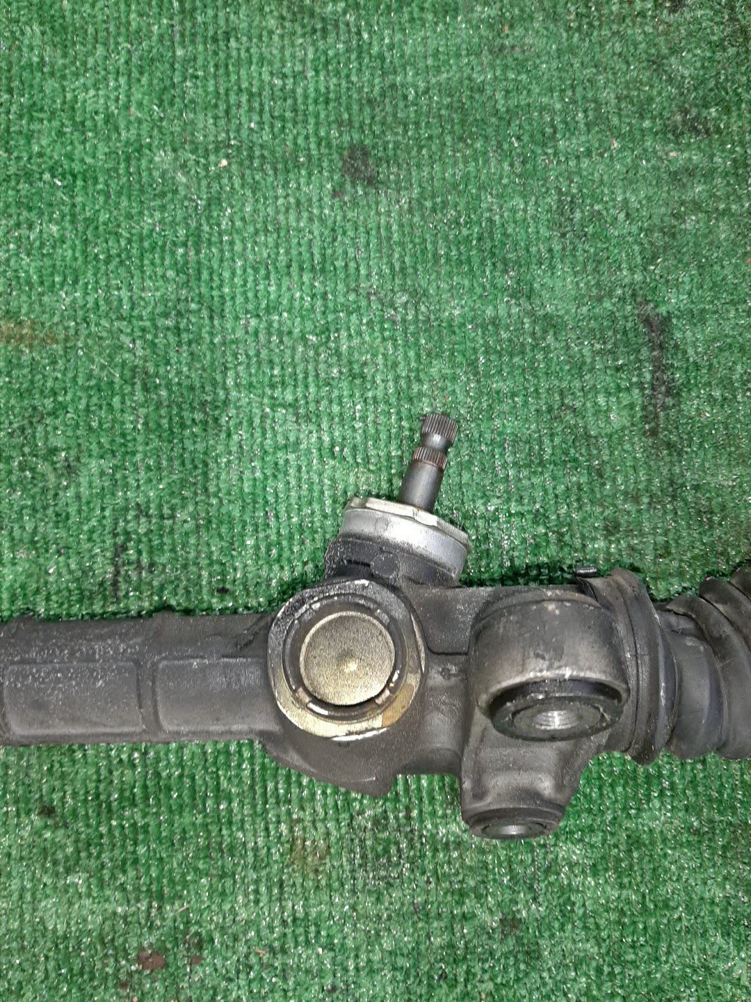 Рулевая рейка передняя TOYOTA COROLLA, COROLLA SPACIO, COROLLA FIELDER, ALLEX, COROLLA RUNX, WILL VS NZE121, NZE120, NZE121N, NZE121G, ZZE122, NZE127 1NZ-FE, 2NZ-FE, 1ZZ-FE 3 ракурс