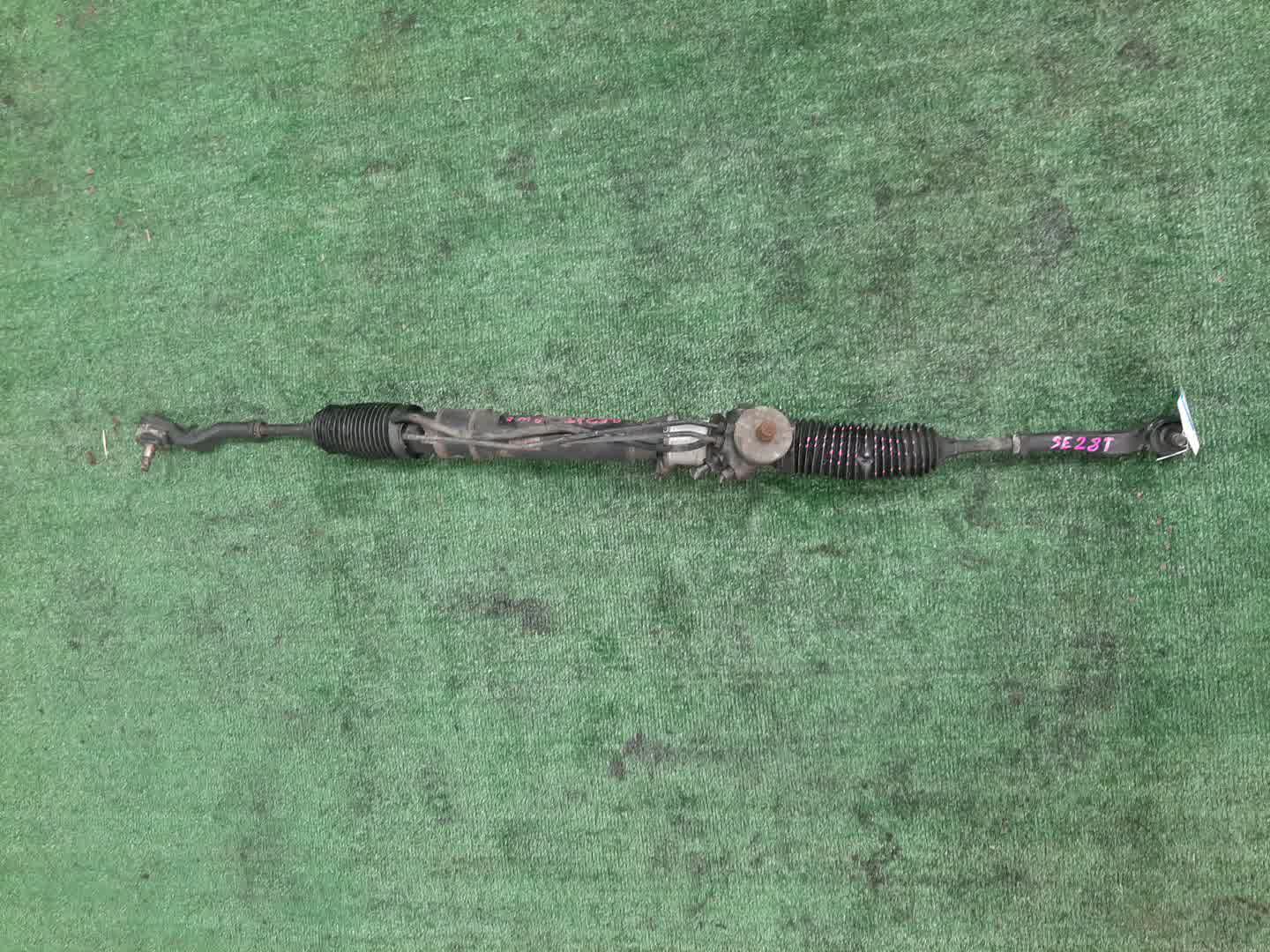 Рулевая рейка передняя MAZDA BONGO SE88T, SSF8W, SE28T, SEF8T, SS28H, SS28V, SE58T, SS58V, SSF8V, SS88H, SS88V, SSE8W F8, RF-T, R2, RF, D5, FE 1 ракурс