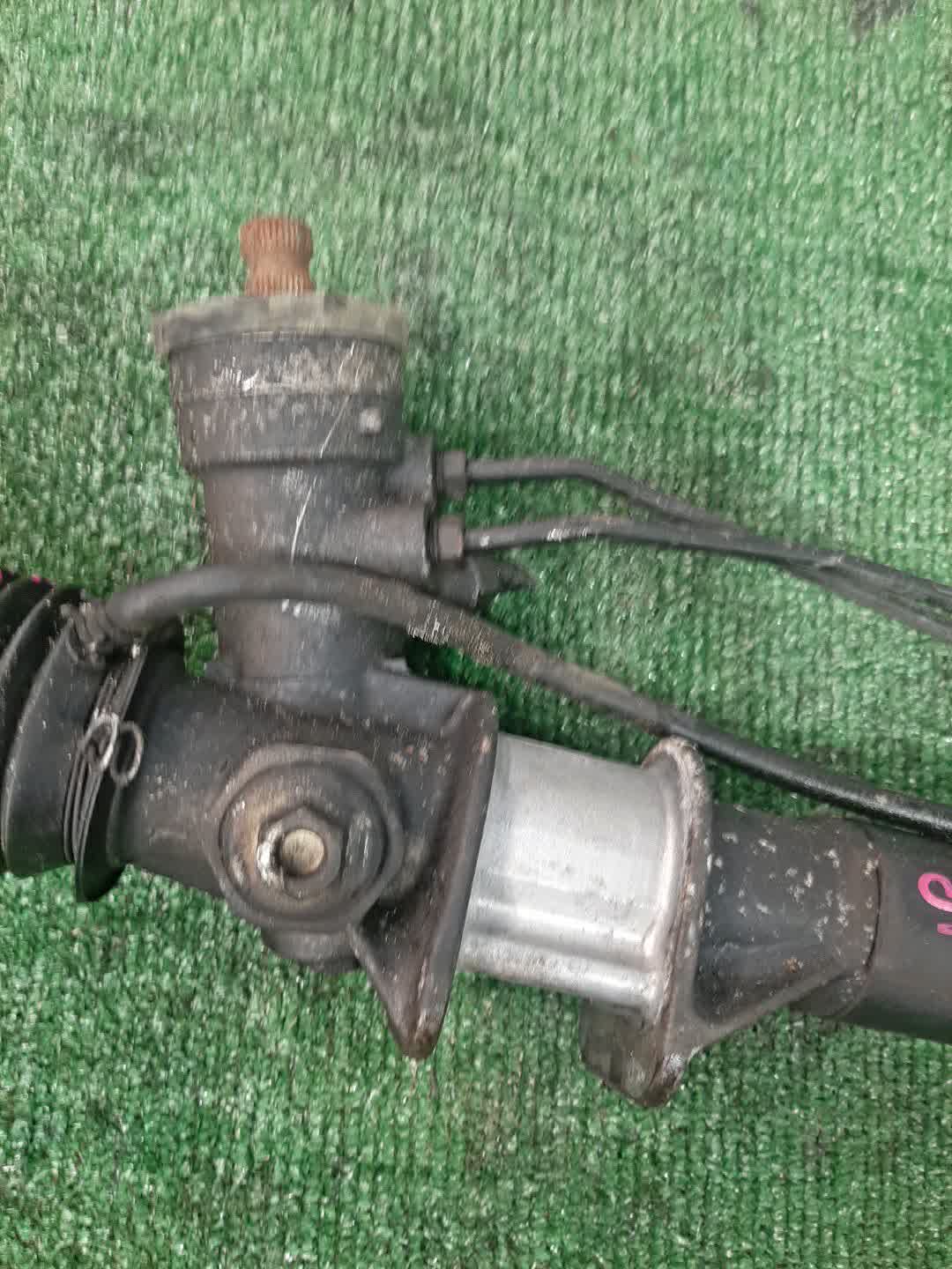 Рулевая рейка передняя MAZDA BONGO SE88T, SSF8W, SE28T, SEF8T, SS28H, SS28V, SE58T, SS58V, SSF8V, SS88H, SS88V, SSE8W F8, RF-T, R2, RF, D5, FE 3 ракурс