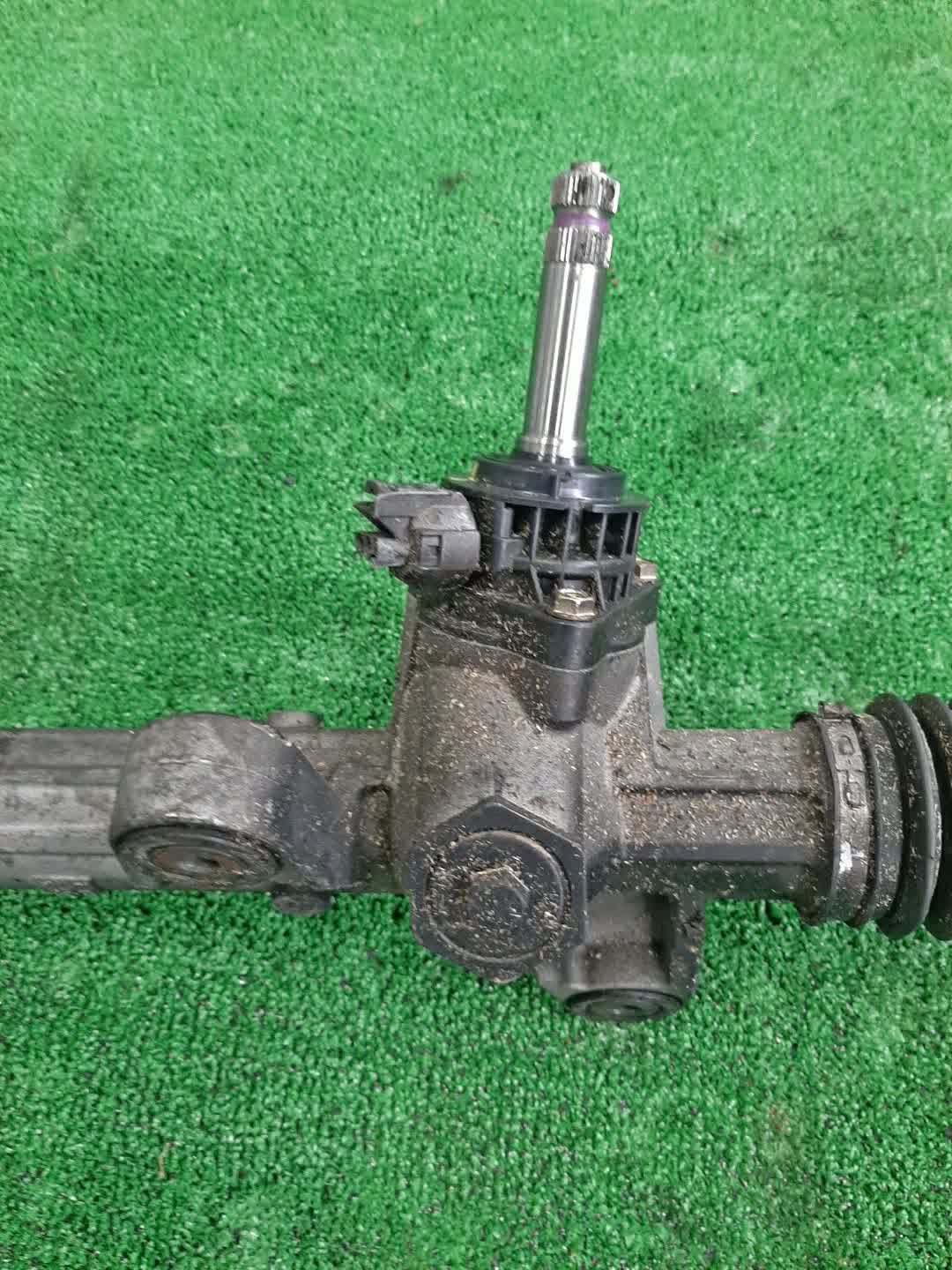 Рулевая рейка передняя HONDA INSPIRE UC1 J30A 3 ракурс