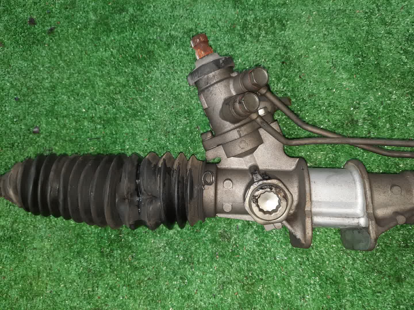 Рулевая рейка передняя MAZDA BONGO, TITAN SK22T, SK82V, SK82T, SK22V, SKF2V, SKP2V, SKP2L, SKP2T, SKF2T, SY56T R2, F8, RF-T, L8, WL 3 ракурс