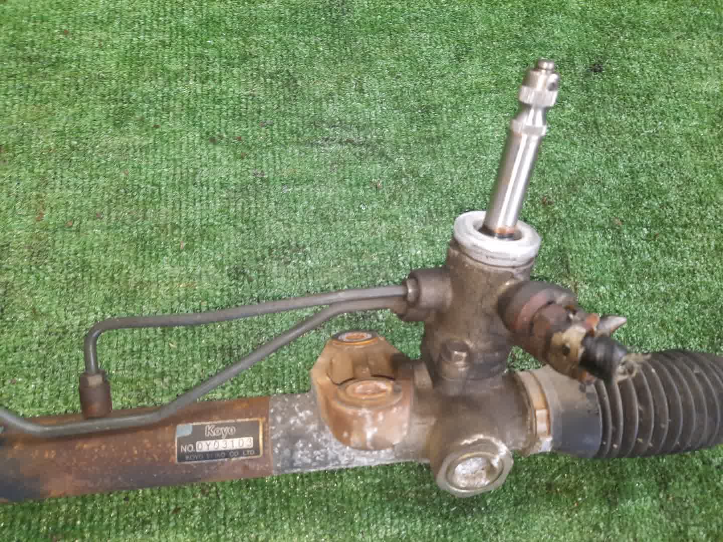 Рулевая рейка передняя MITSUBISHI LANCER CEDIA, LANCER, MIRAGE DINGO CS2A, CS5W, CS5A, CS2W, CS2V, CS6A, CQ1A, CQ2A, CQ5A 4G15, 4G93, 4G93T, 4G94, 4G13 3 ракурс
