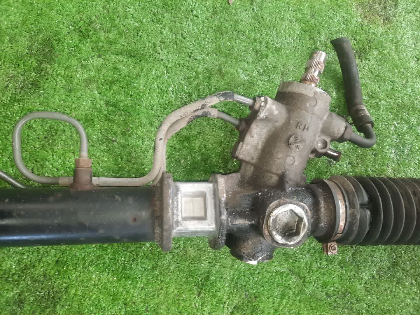 Рулевая рейка передняя TOYOTA SPRINTER AE104 4A-FE 3 ракурс